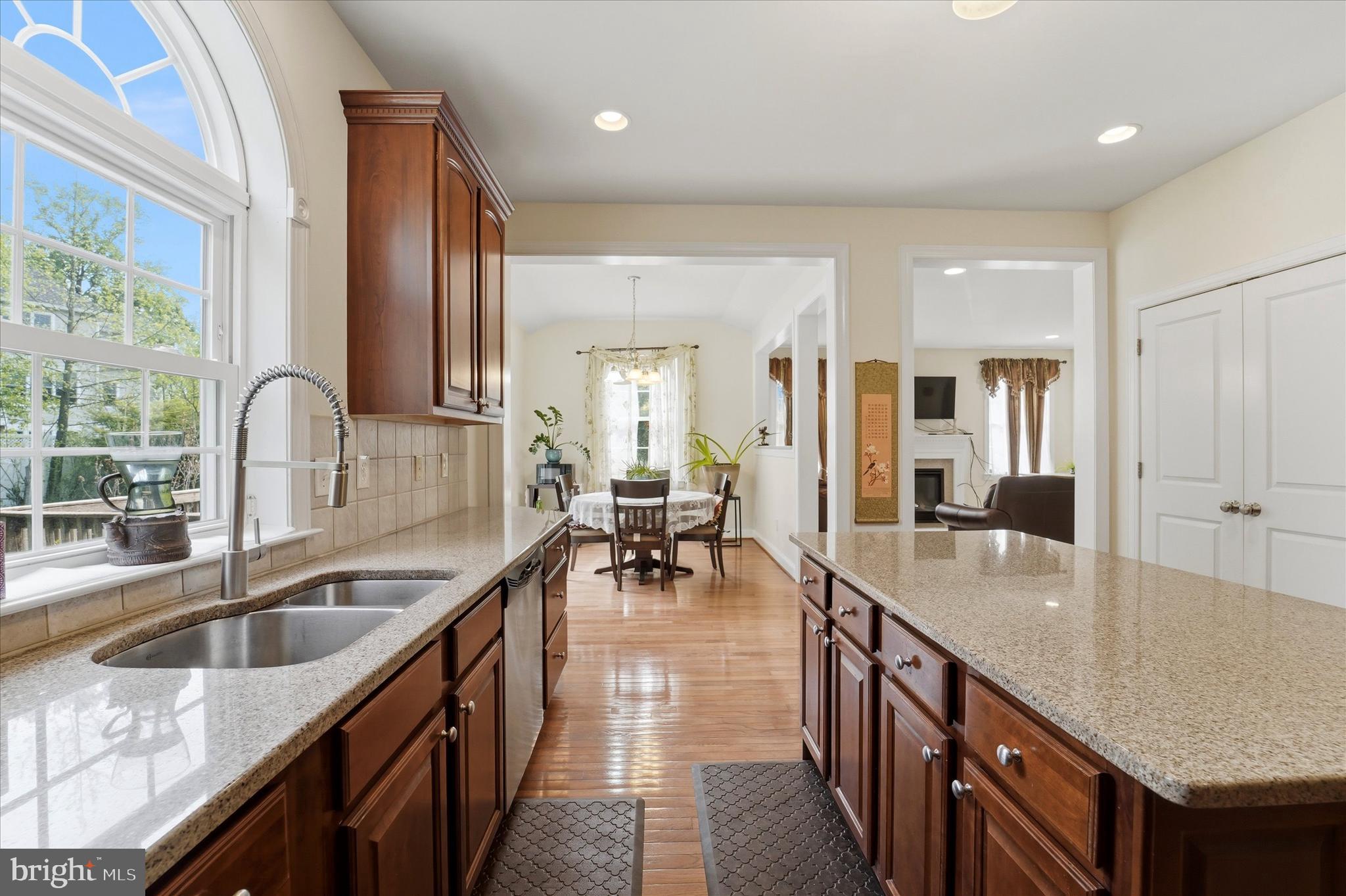 DEEPDALE - Residential