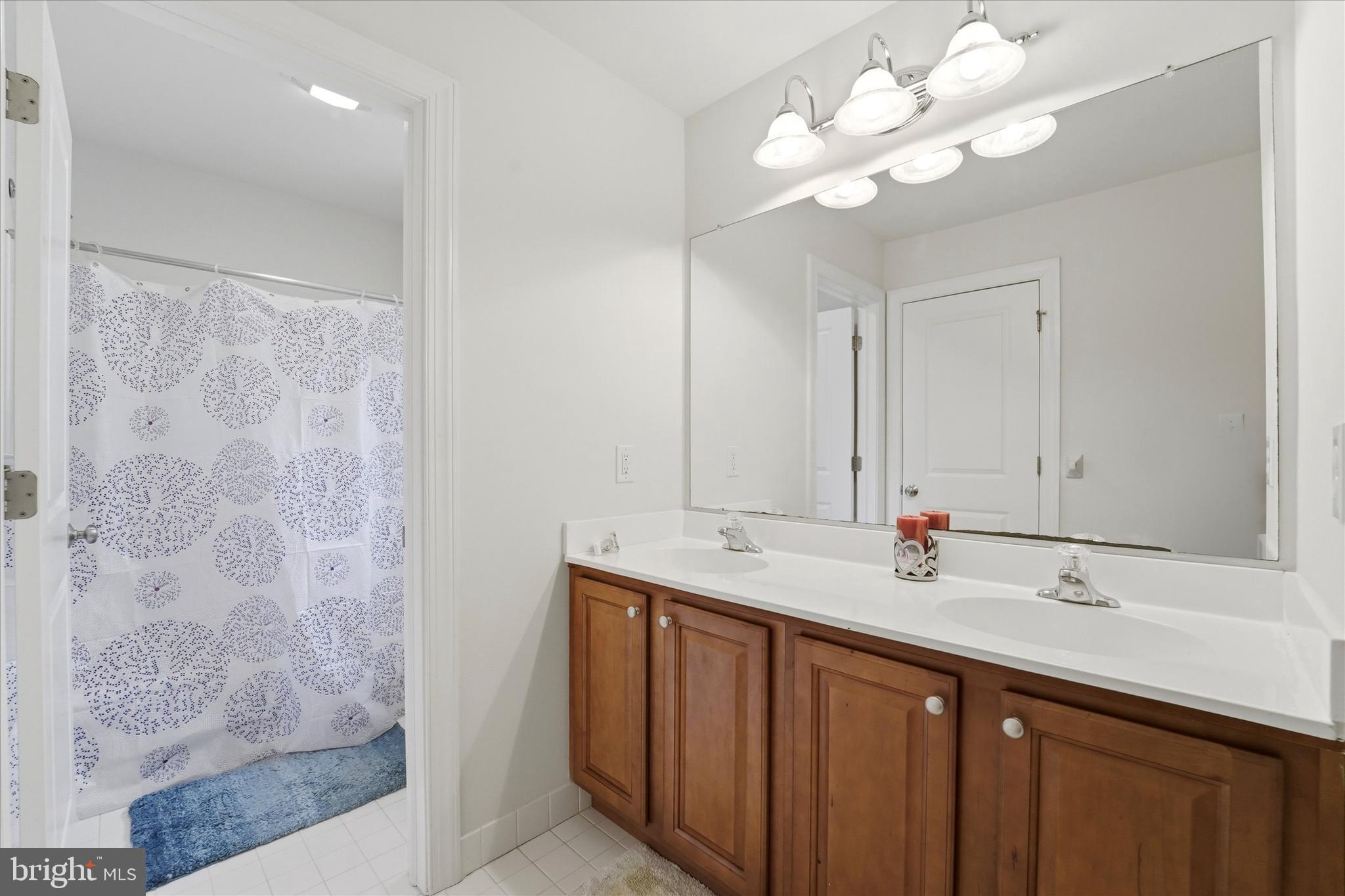 DEEPDALE - Residential