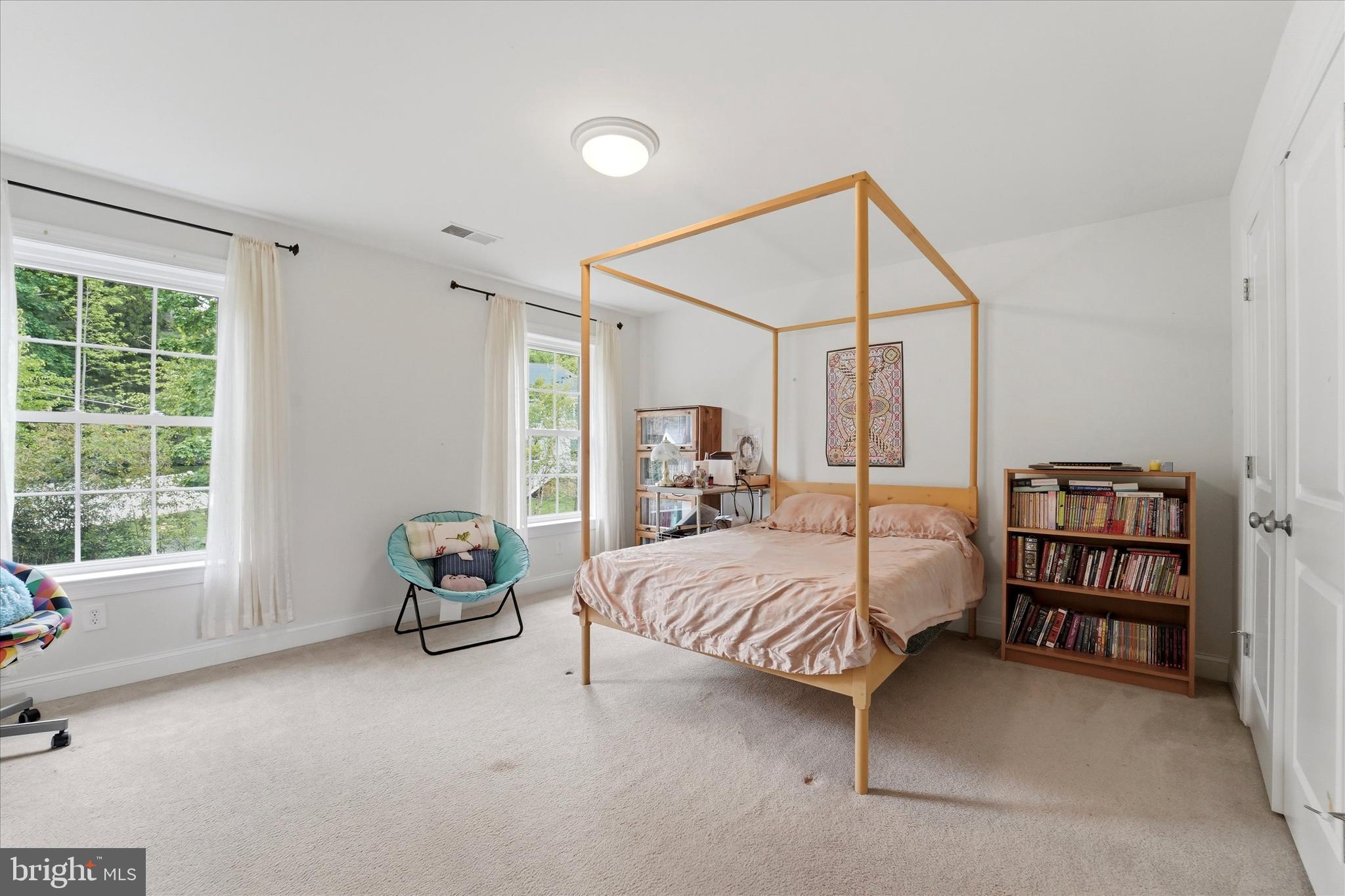 DEEPDALE - Residential
