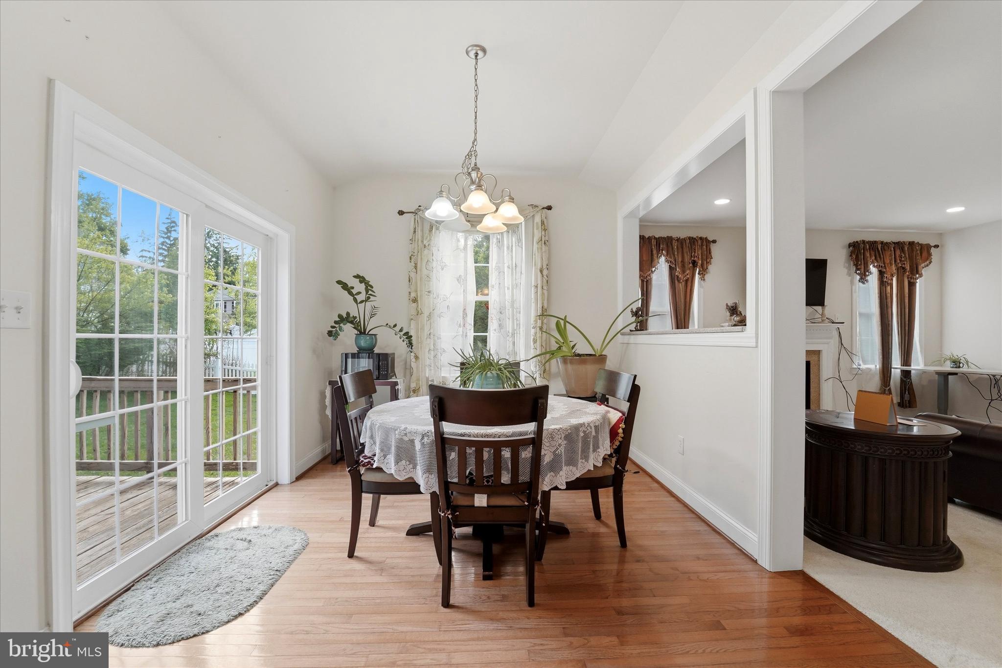 DEEPDALE - Residential