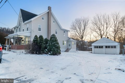 Tiny photo for 132 5th Street, SLATINGTON, PA 18080 (MLS # PALH2013990)