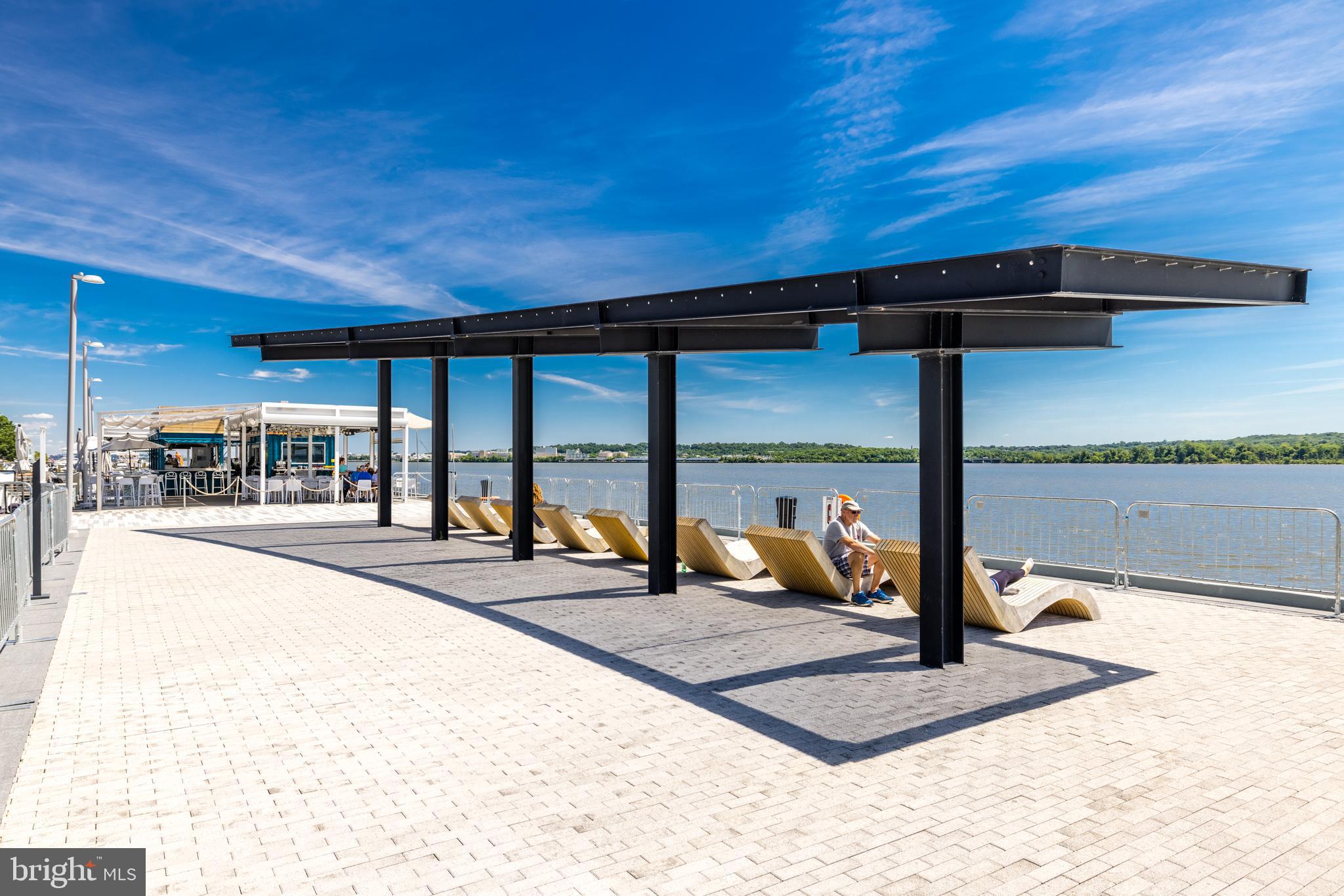 BACKYARD BOATS - Residential