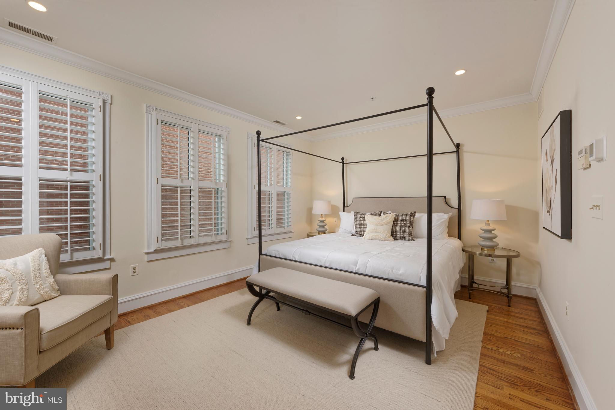 BACKYARD BOATS - Residential