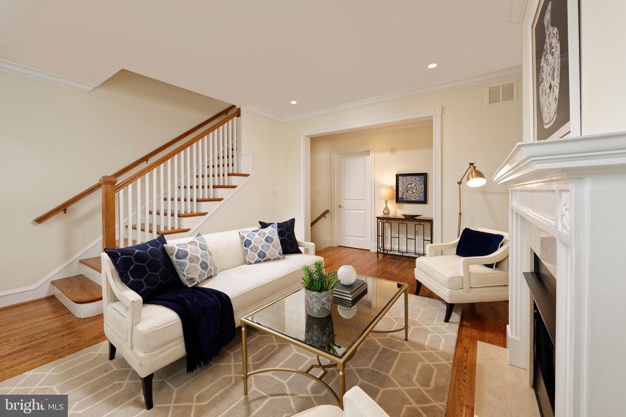 BACKYARD BOATS - Residential