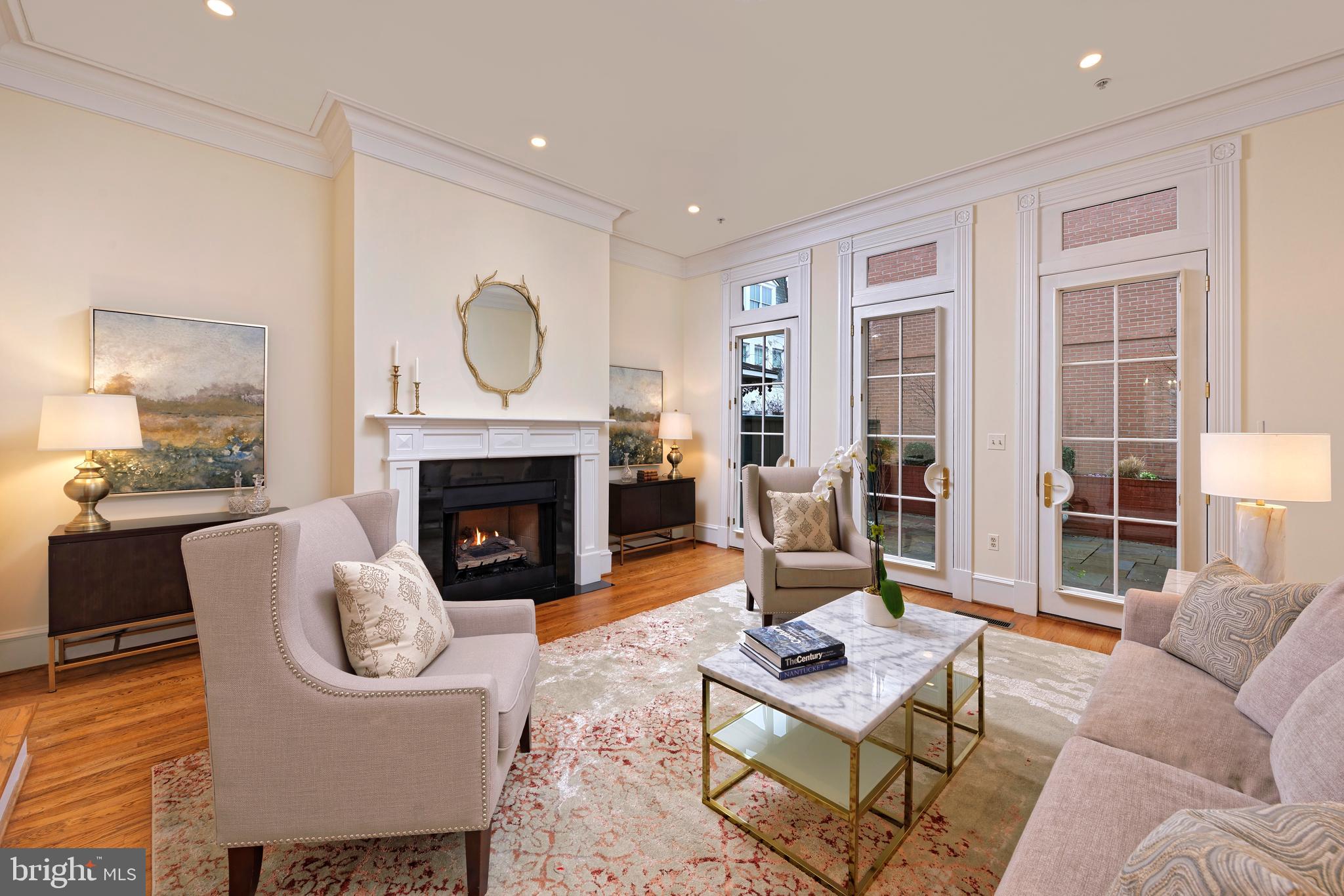 BACKYARD BOATS - Residential