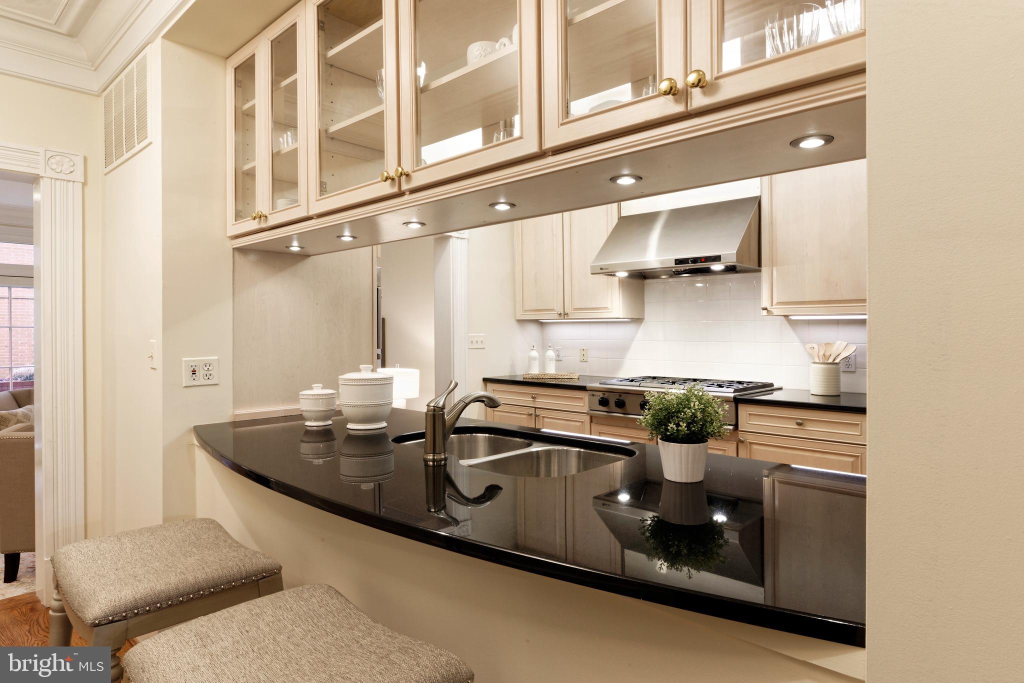 BACKYARD BOATS - Residential