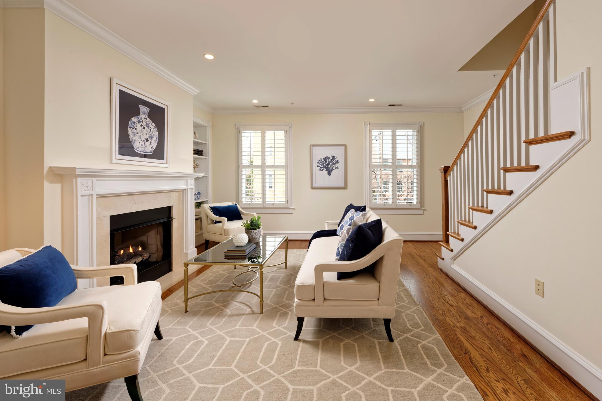 BACKYARD BOATS - Residential