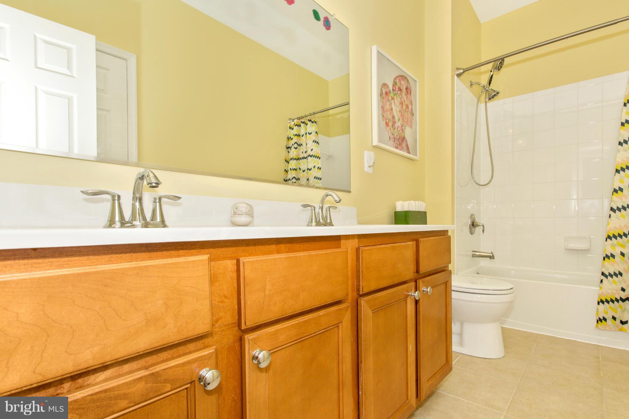 MISSION PLACE - Residential Lease