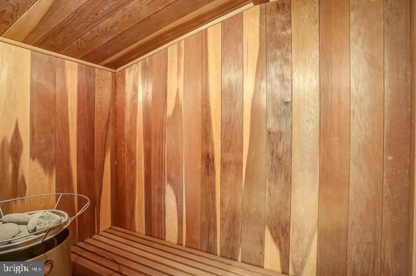 VALLEY GREEN - Residential