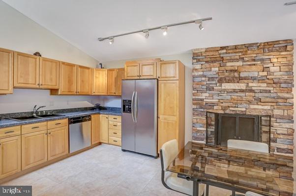 VALLEY GREEN - Residential