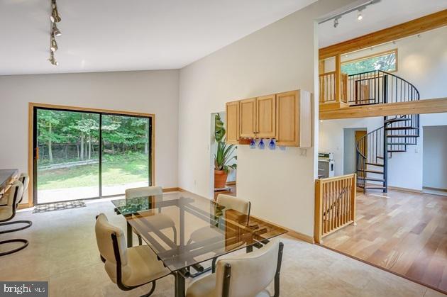 VALLEY GREEN - Residential