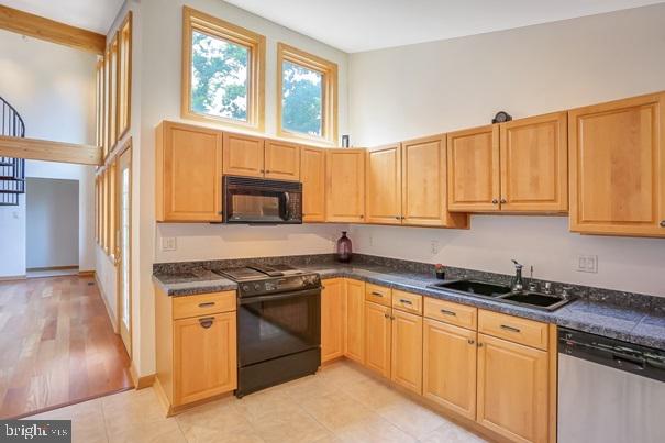 VALLEY GREEN - Residential