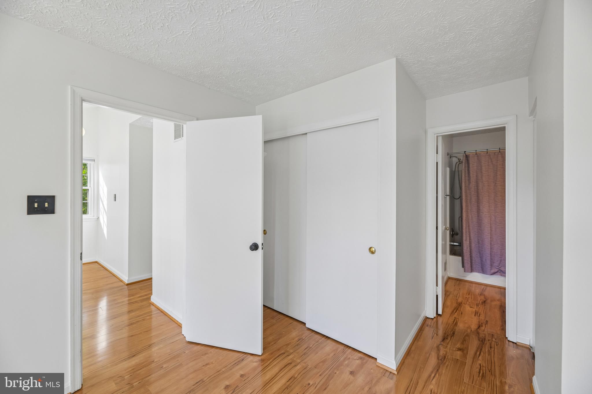 SINGLETONS GROVE - Residential