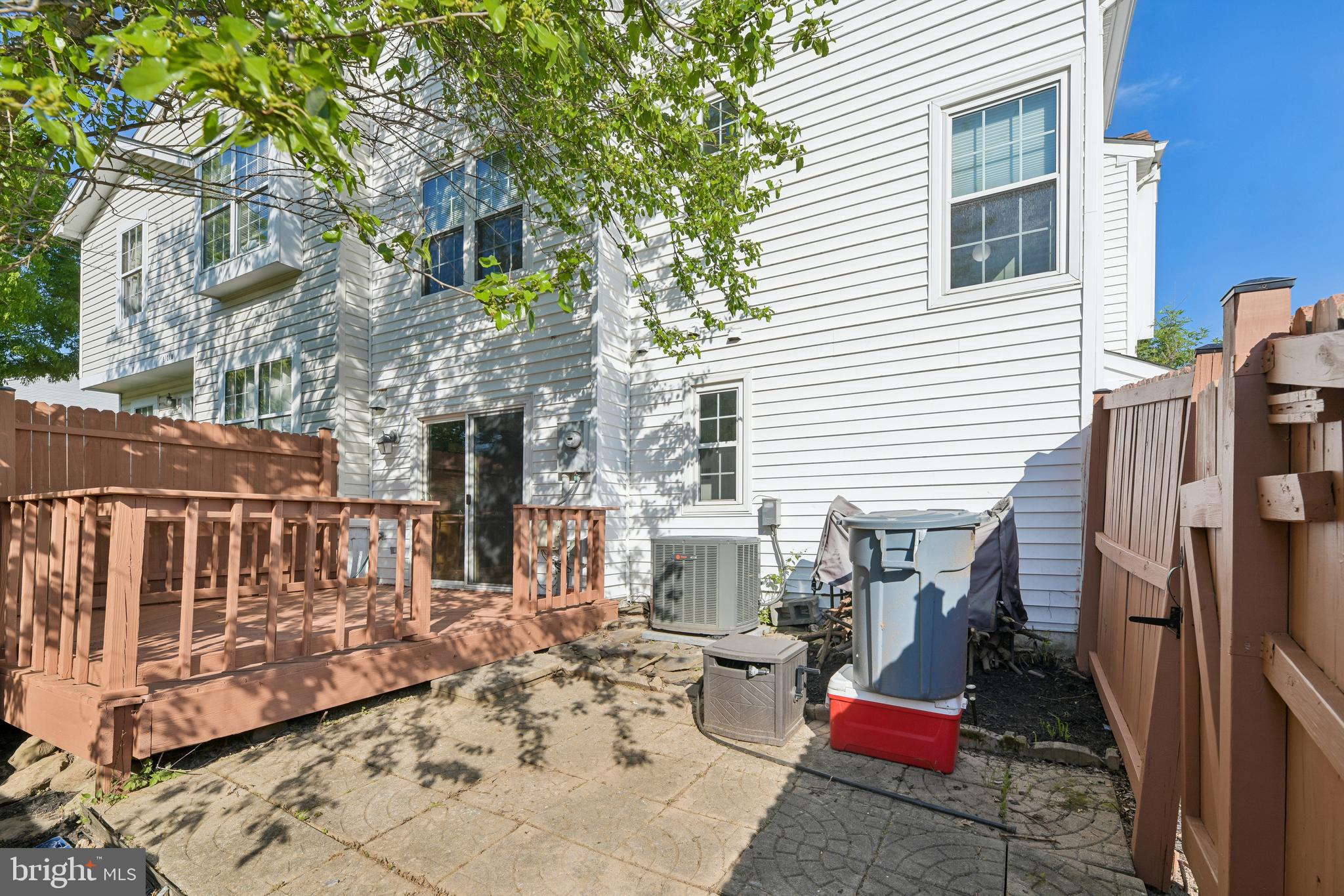 SINGLETONS GROVE - Residential