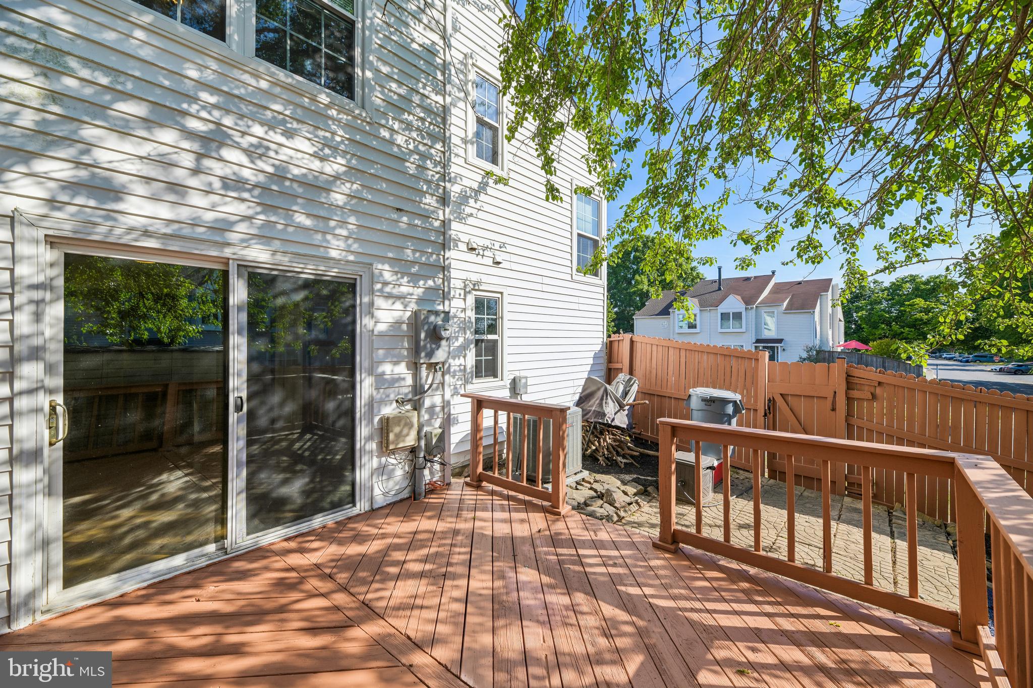 SINGLETONS GROVE - Residential