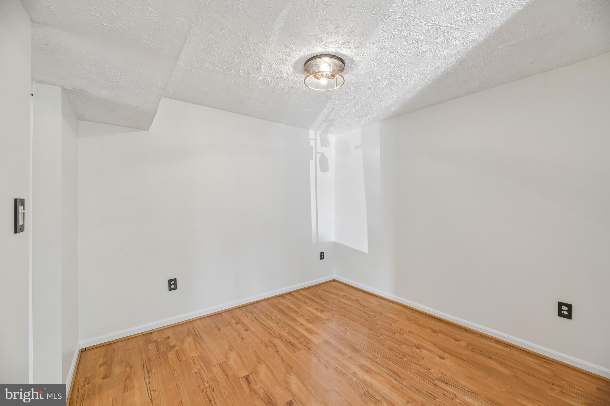 SINGLETONS GROVE - Residential