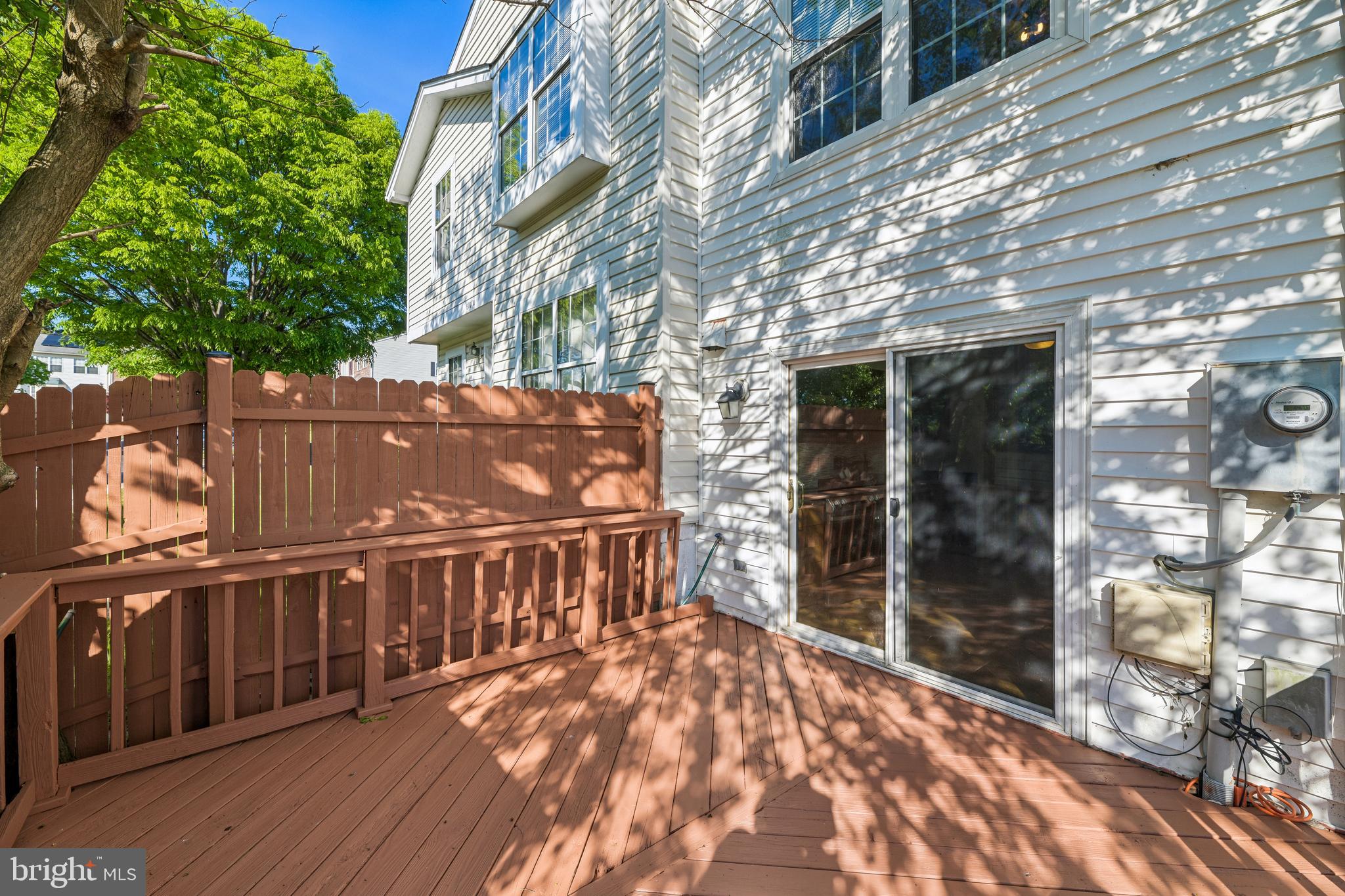 SINGLETONS GROVE - Residential