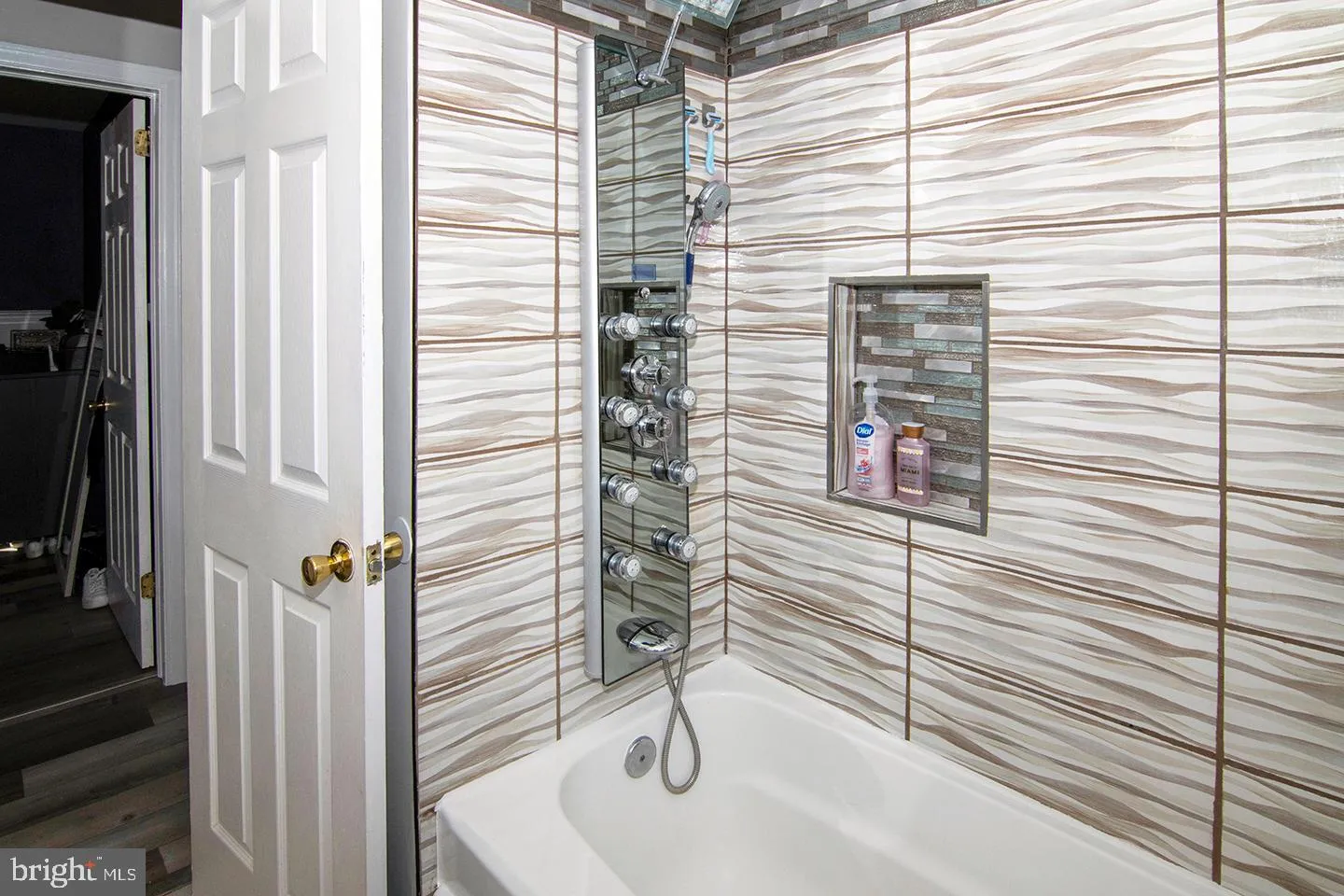 Bellmawr, New Jersey 08031, United States, 3 Bedrooms Bedrooms, ,1 BathroomBathrooms,Residential,Active,83341