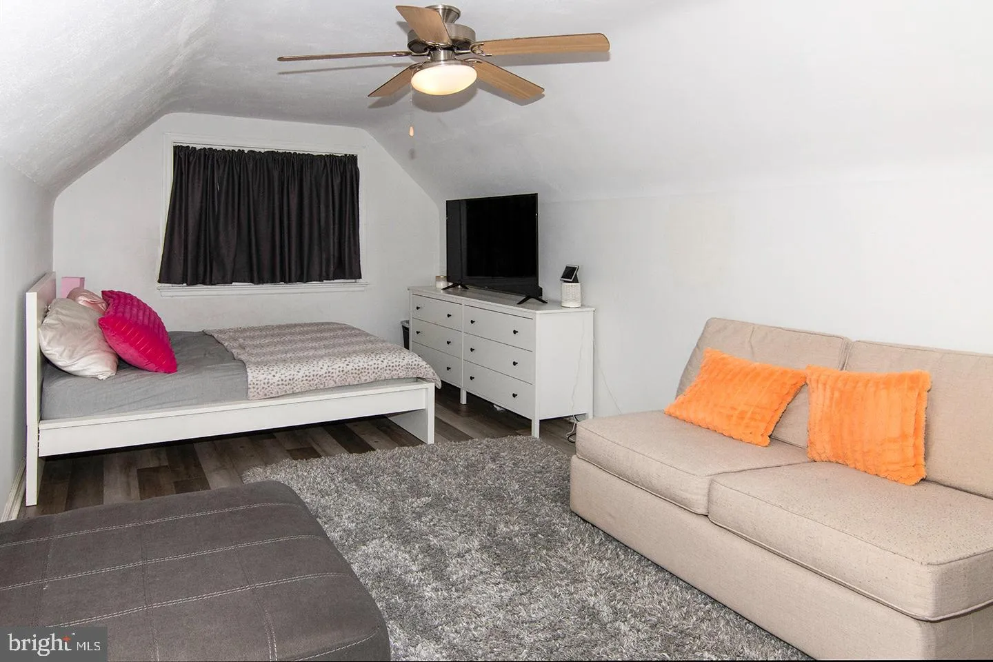 Bellmawr, New Jersey 08031, United States, 3 Bedrooms Bedrooms, ,1 BathroomBathrooms,Residential,Active,83341