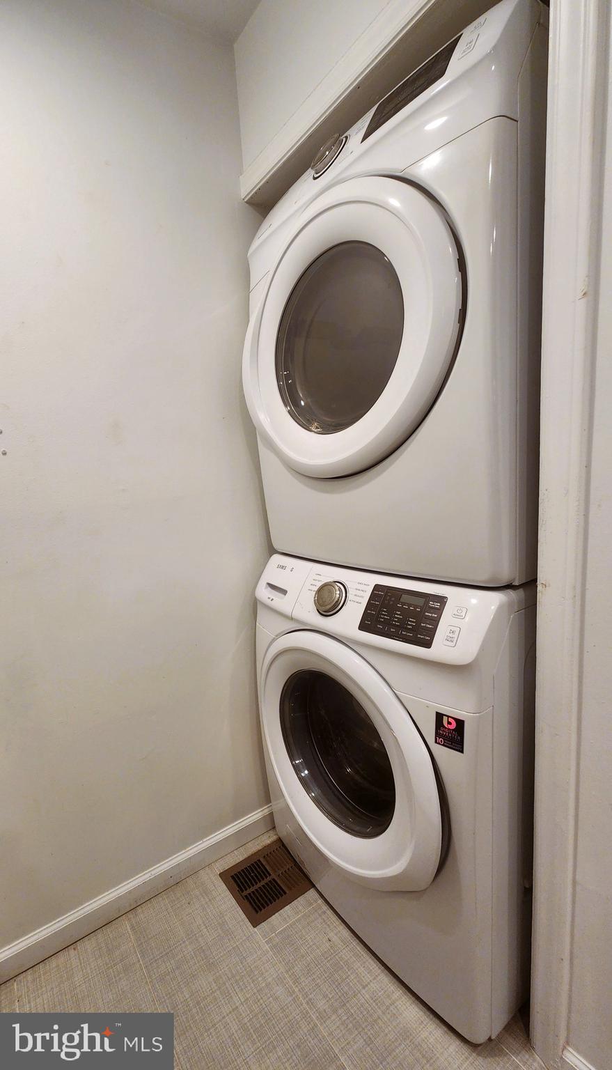 GABLES OF TUCKERMAN - Residential Lease