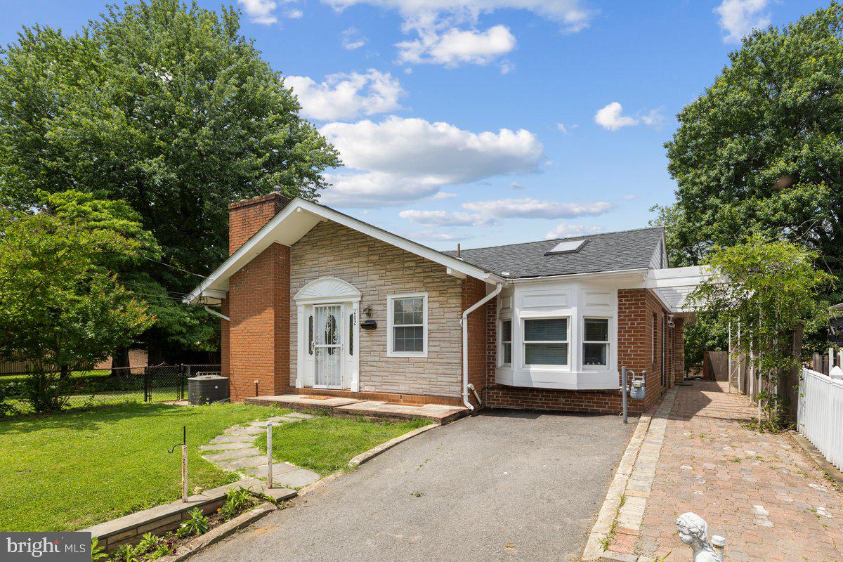 202 S CHERRY STREET