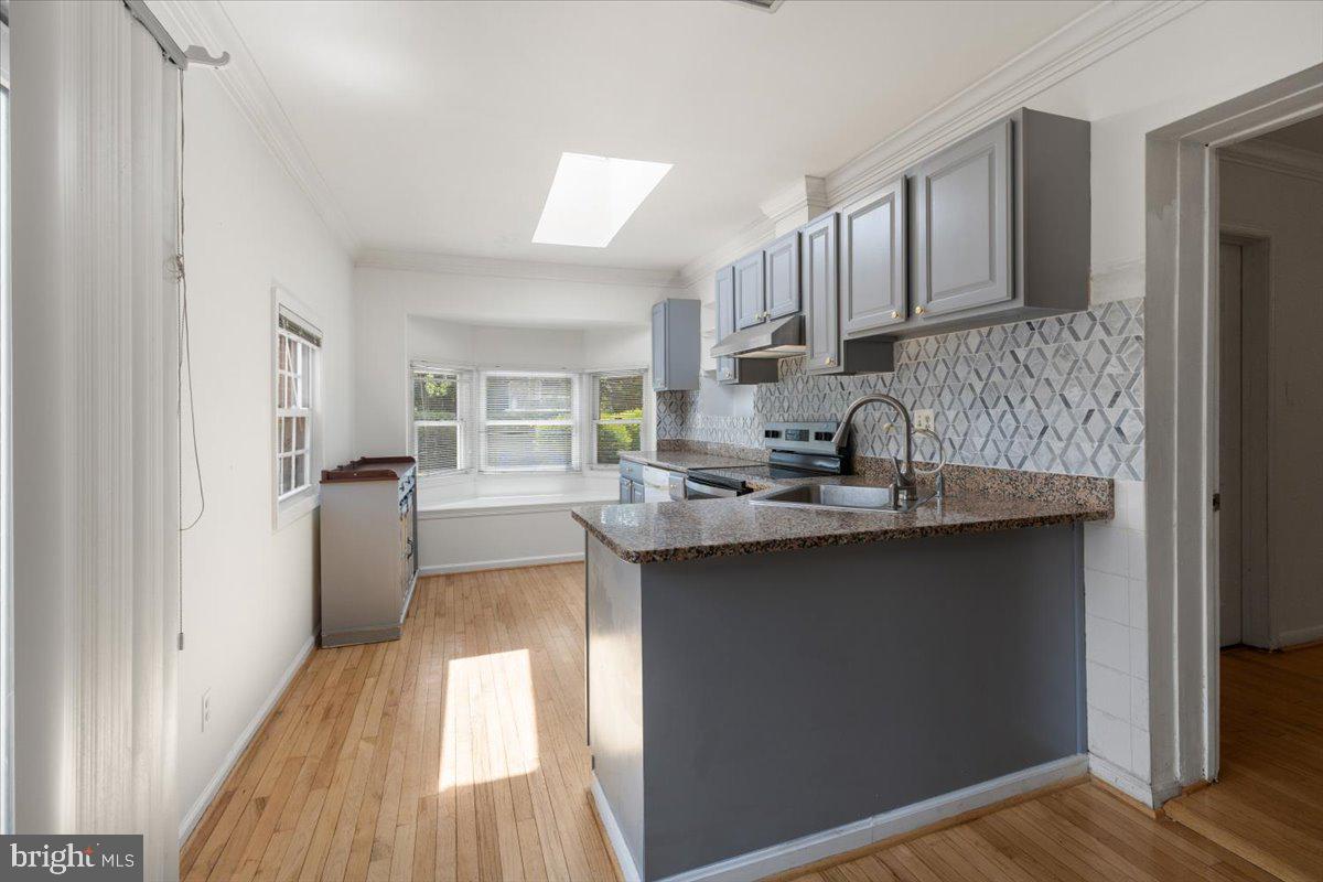 202 S CHERRY STREET