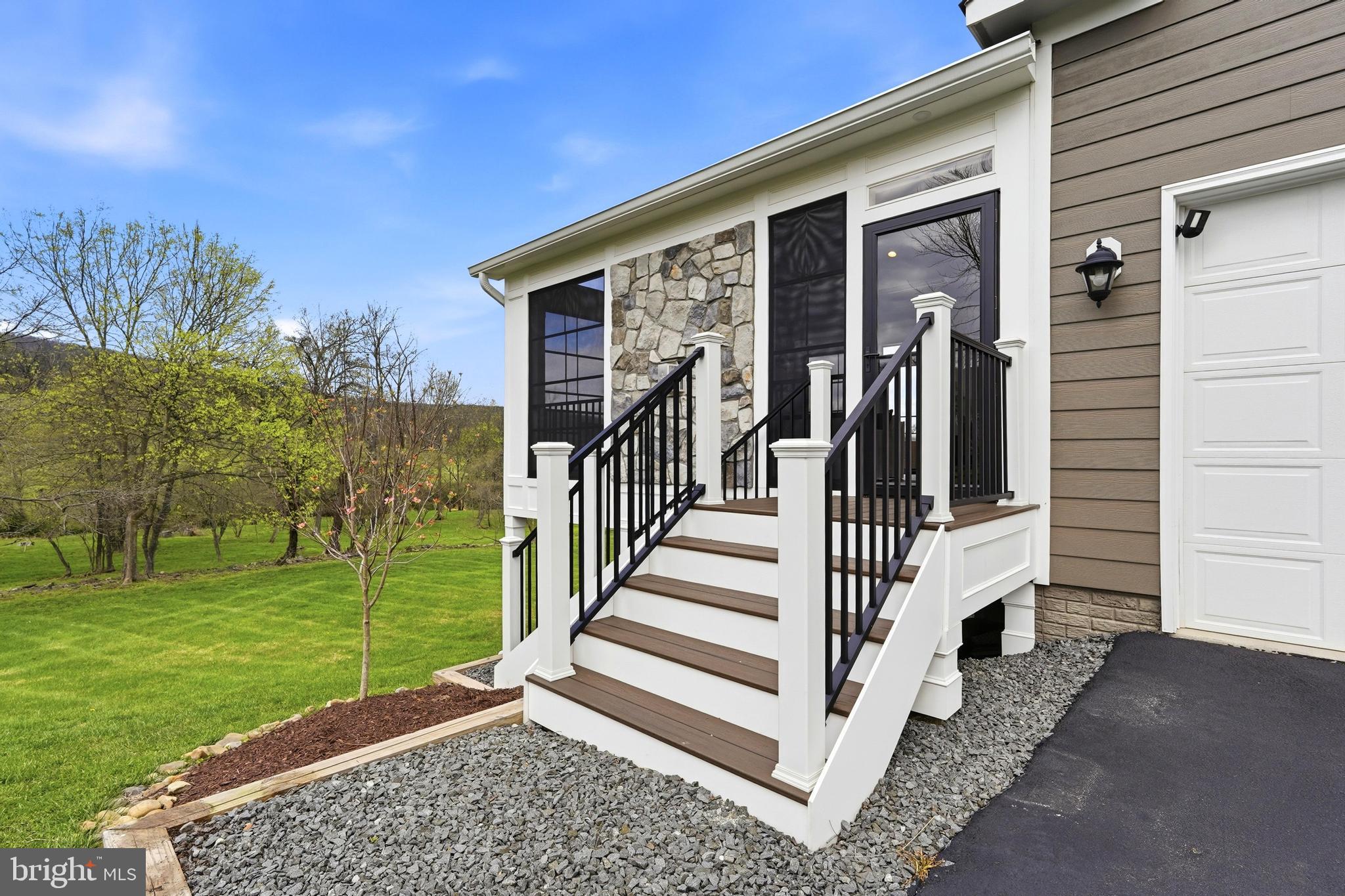 HIGHLANDS - Residential