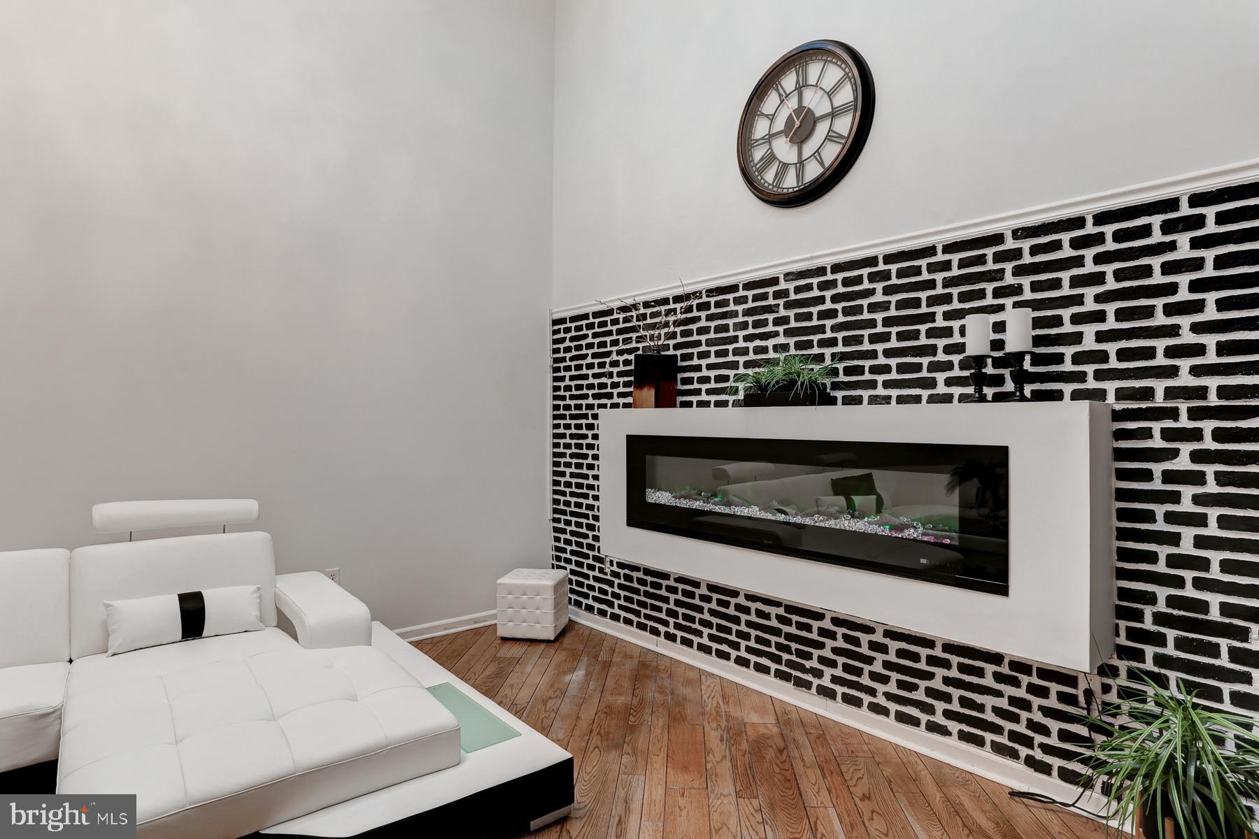 GATEWAY COURT - Residential