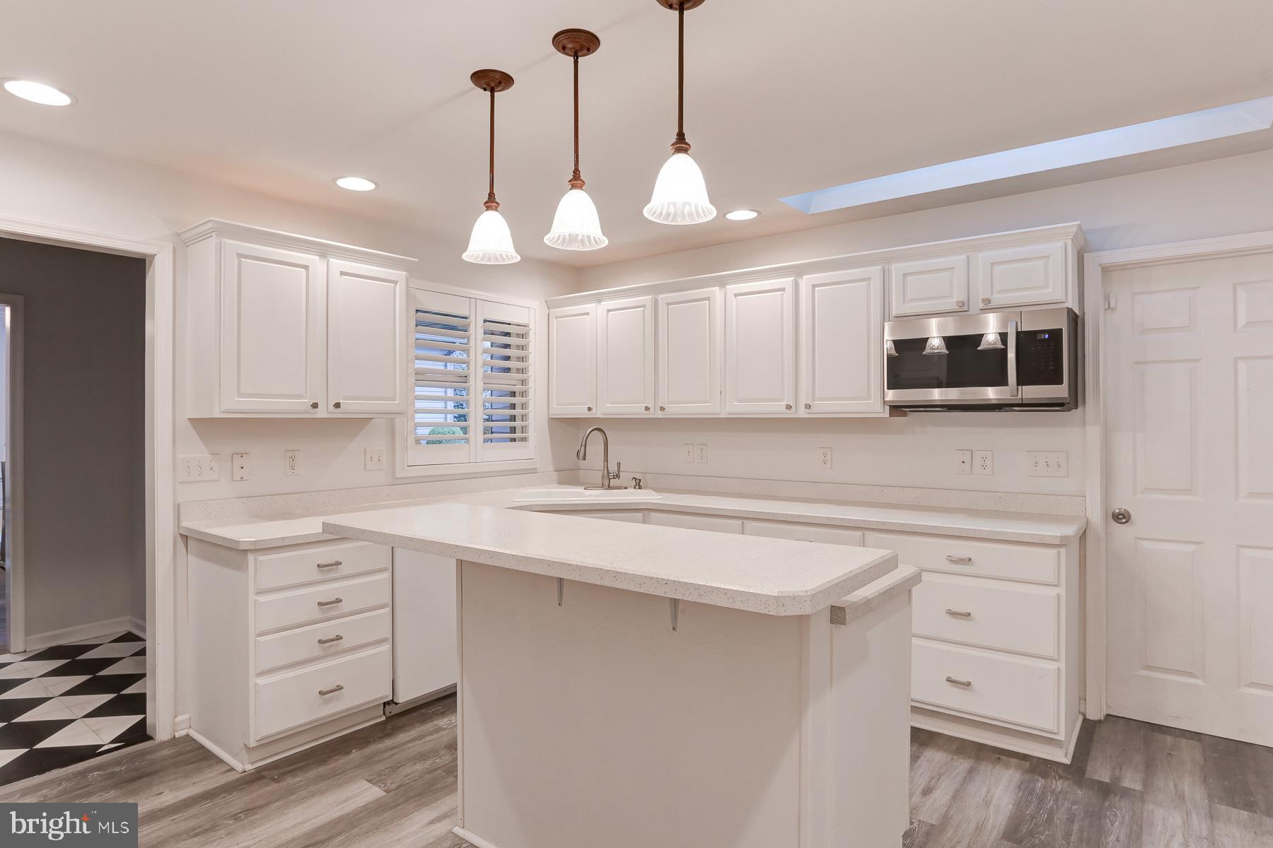 GATEWAY COURT - Residential