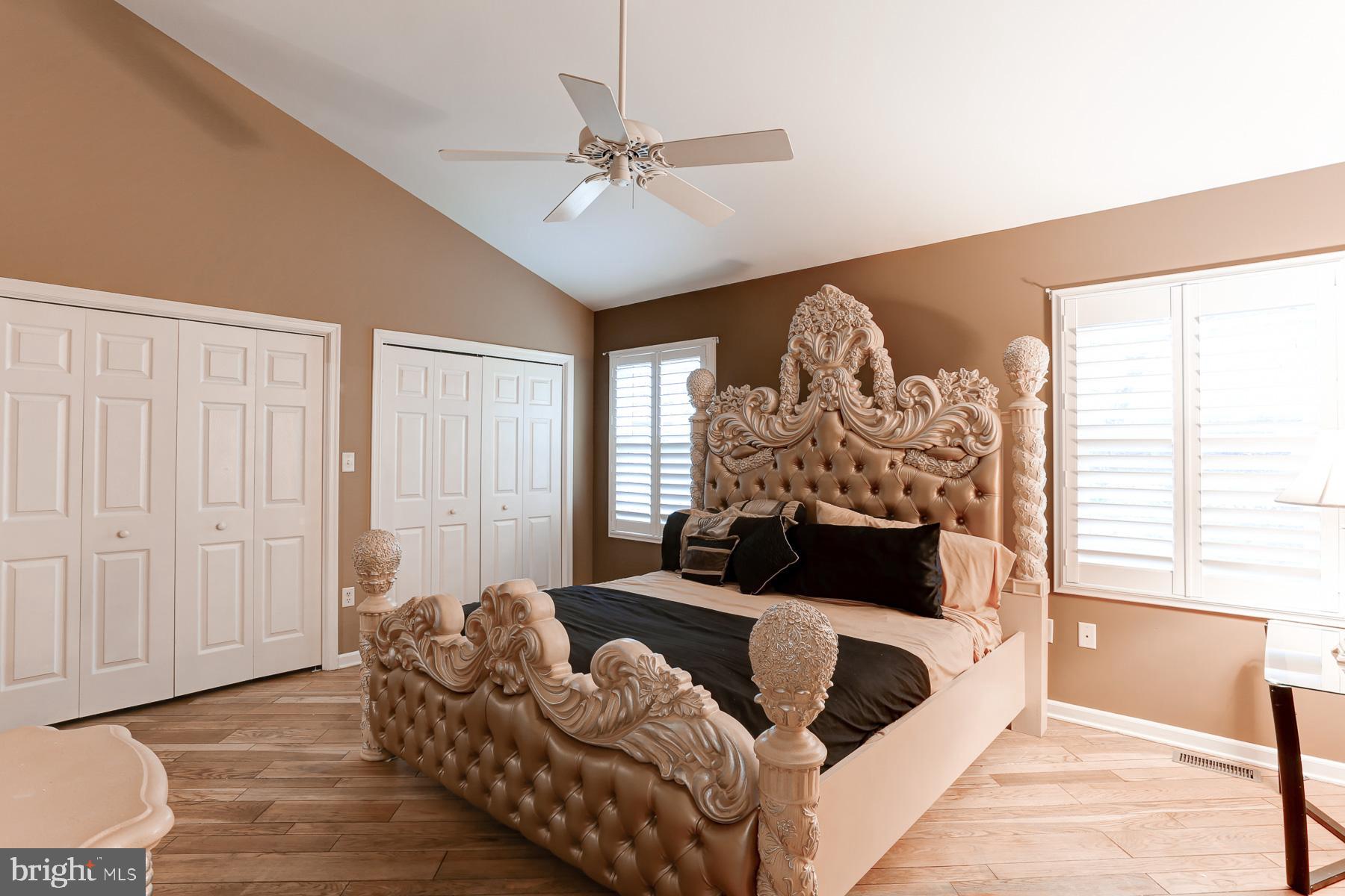 GATEWAY COURT - Residential