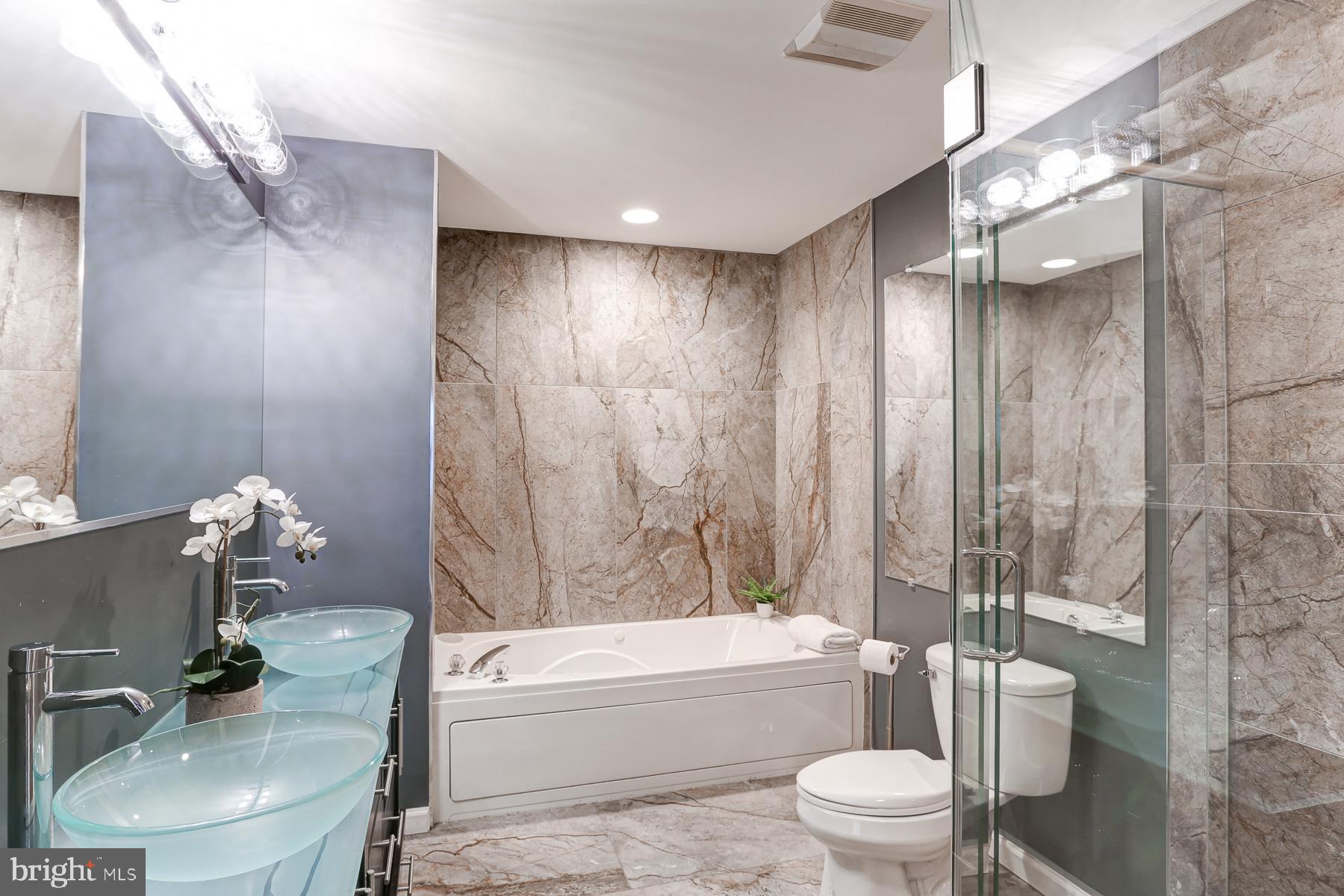 GATEWAY COURT - Residential