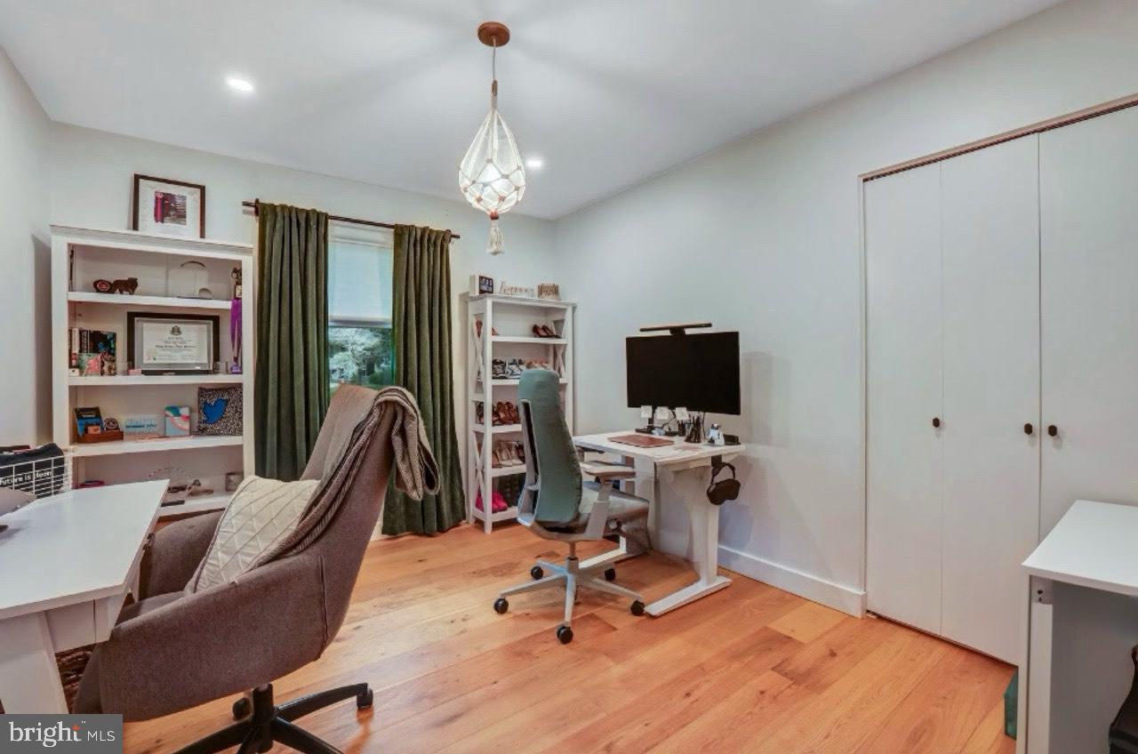 MT VERNON FOREST - Residential