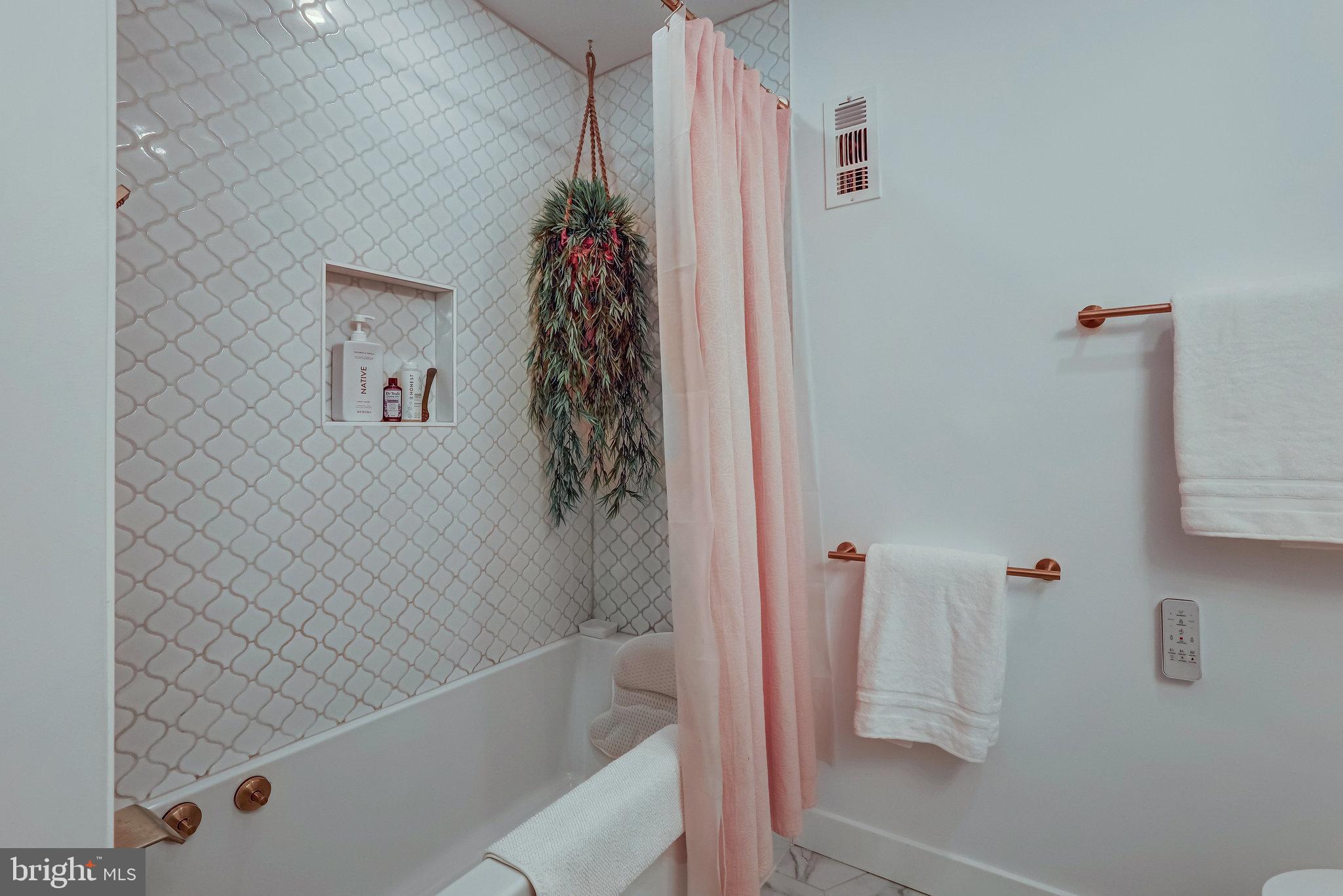 MT VERNON FOREST - Residential