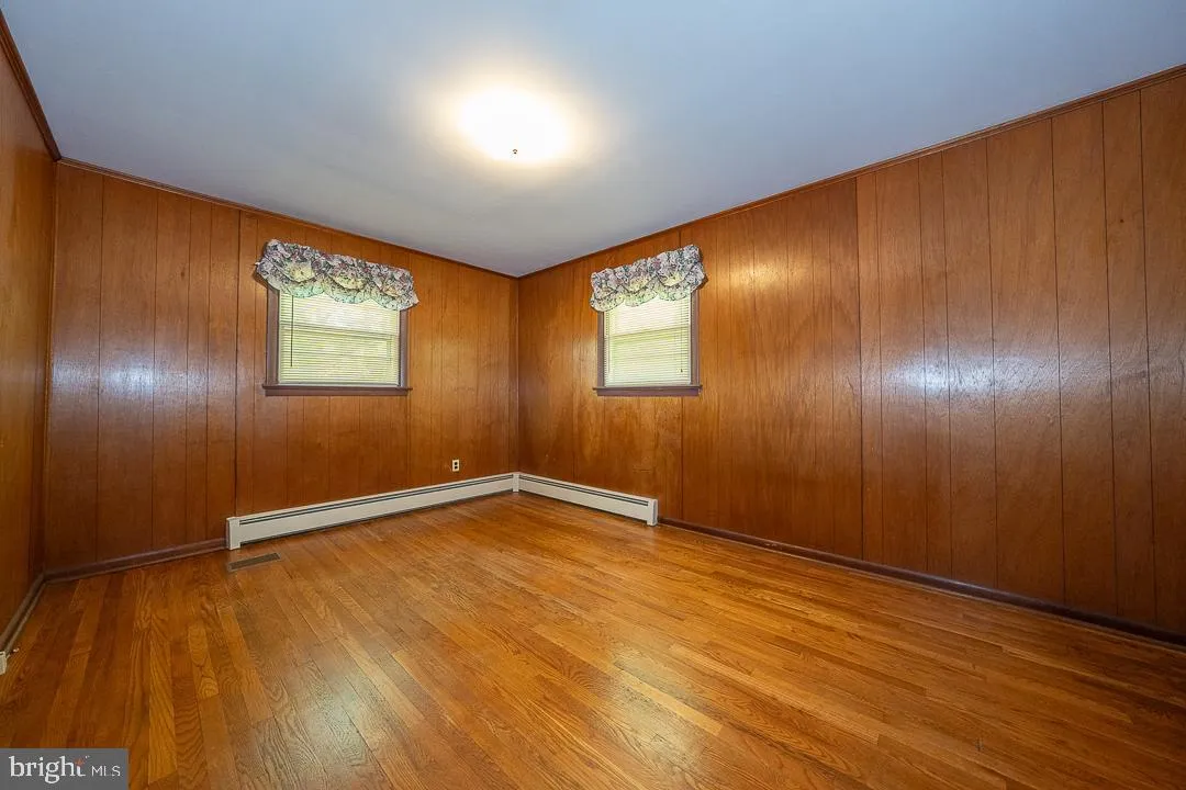 Downingtown, Pennsylvania 19335, United States, 3 Bedrooms Bedrooms, ,1 BathroomBathrooms,Residential,Pending,123245