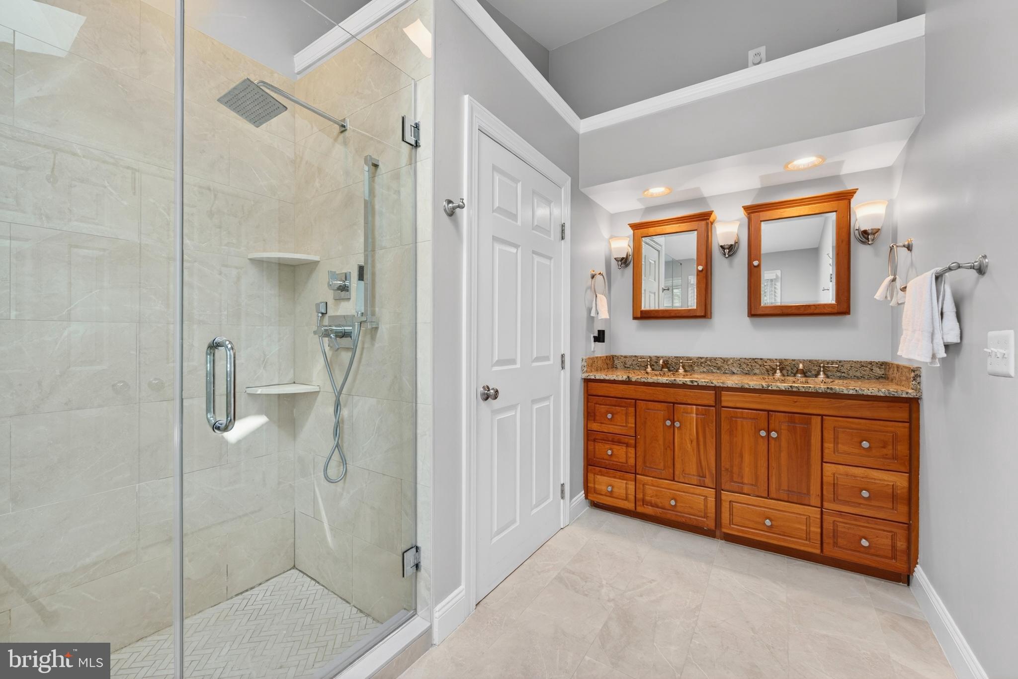 YACHT CLUB AT SEQUOIA VILLAGE - Residential