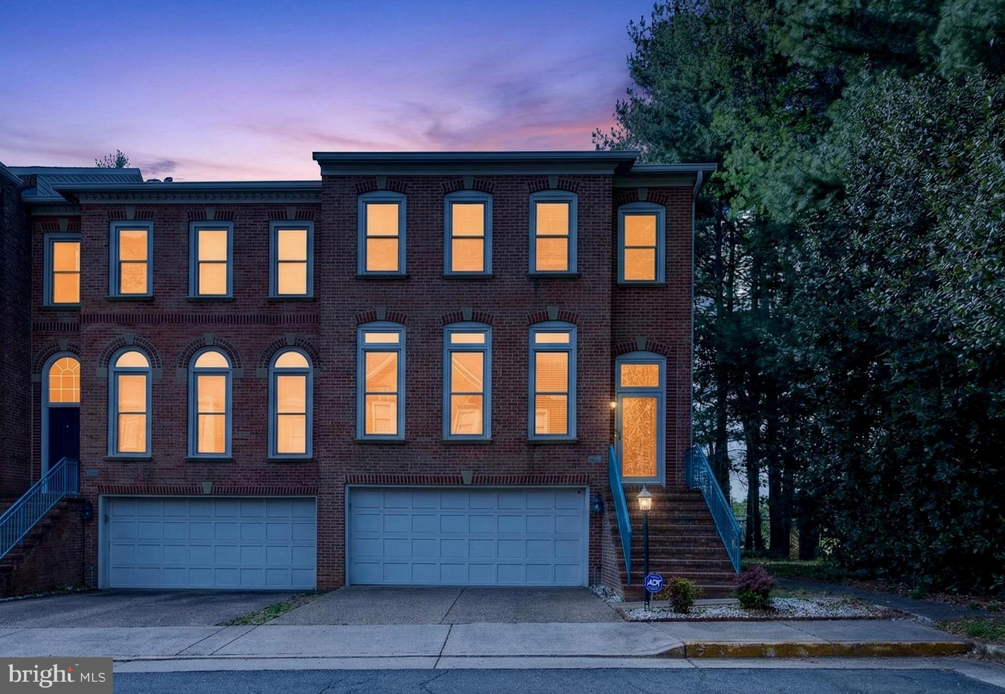 YACHT CLUB AT SEQUOIA VILLAGE - Residential