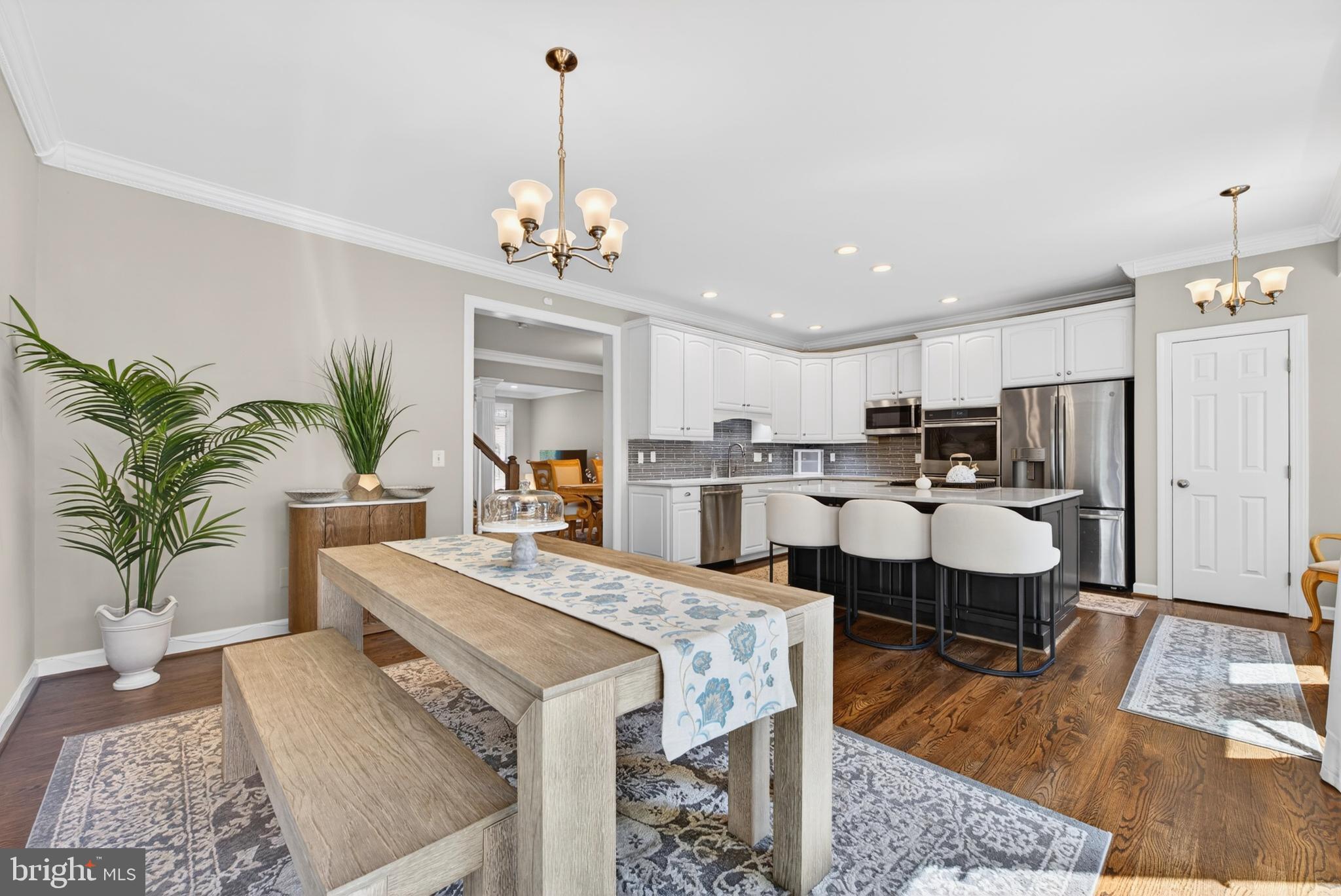 YACHT CLUB AT SEQUOIA VILLAGE - Residential