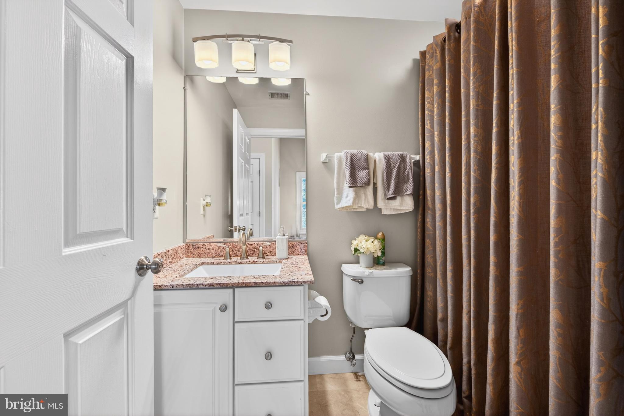 YACHT CLUB AT SEQUOIA VILLAGE - Residential