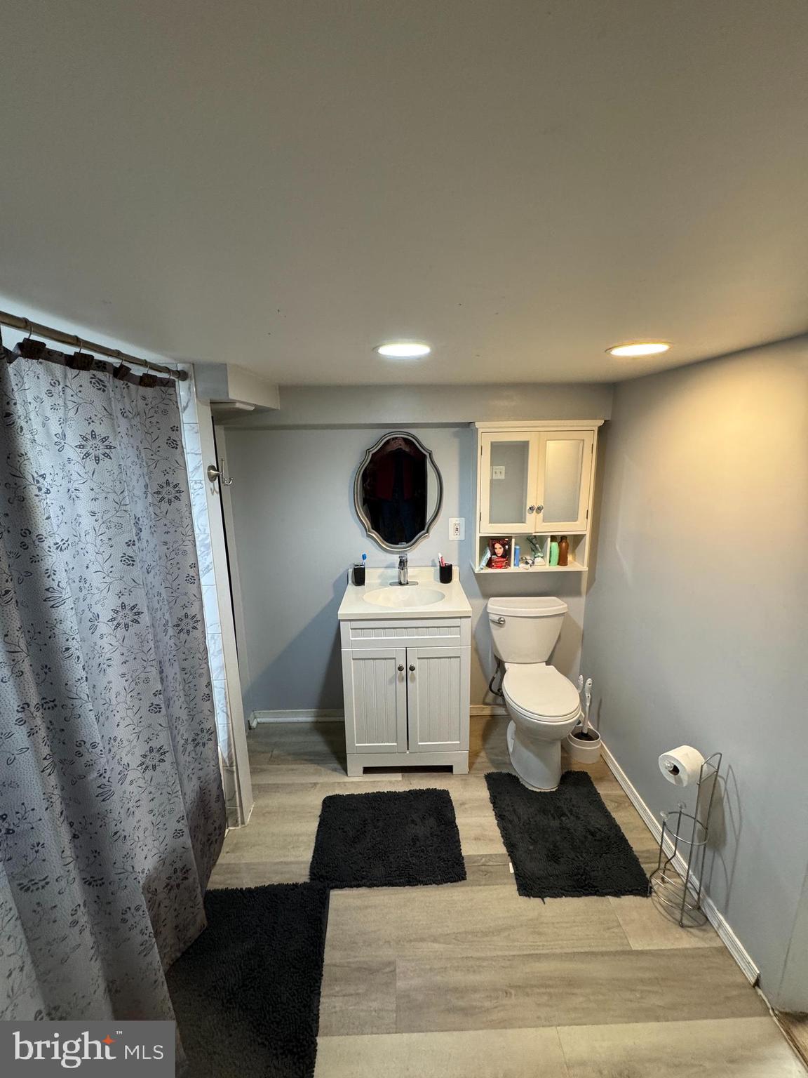 DUNDALK MANOR - Residential