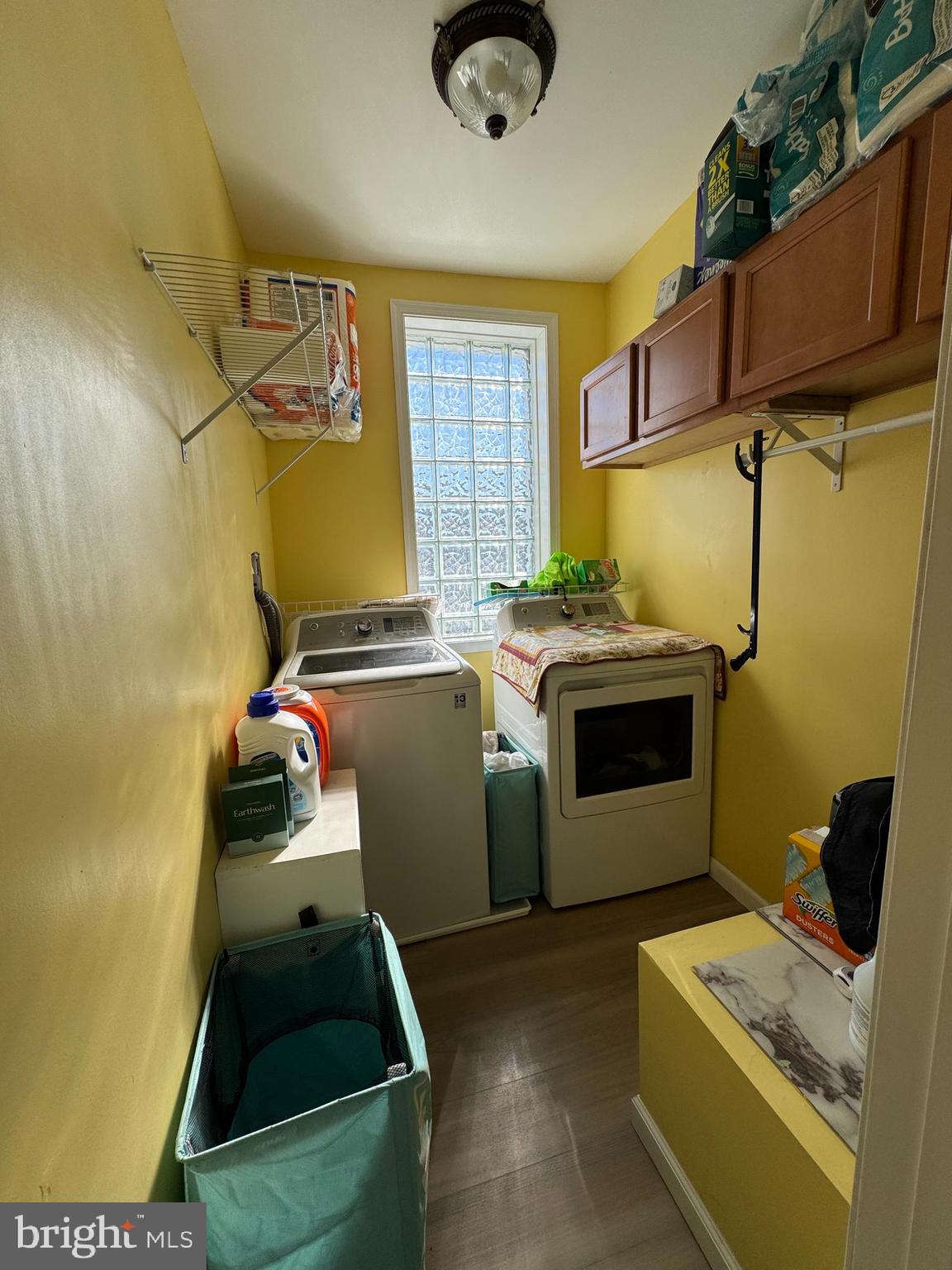 DUNDALK MANOR - Residential