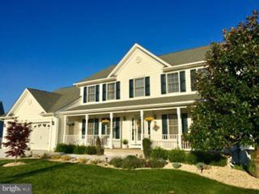 OPEN SUNDAY CANCELLED. Berryville, VA a COMMUTERS DELIGHT. There are OVER $28K in UPDATES in this well-appointed 4 bedroom, 2.5 bath home w/an over-sized garage & Master Suite. Huge screened porch is perfect for entertaining. Light filled walk-out unfin bsmt, 5th BR await your creative touch. Located on the cul-de-sac. Superb location w/easy access to restaurants & highway. NO HOA!