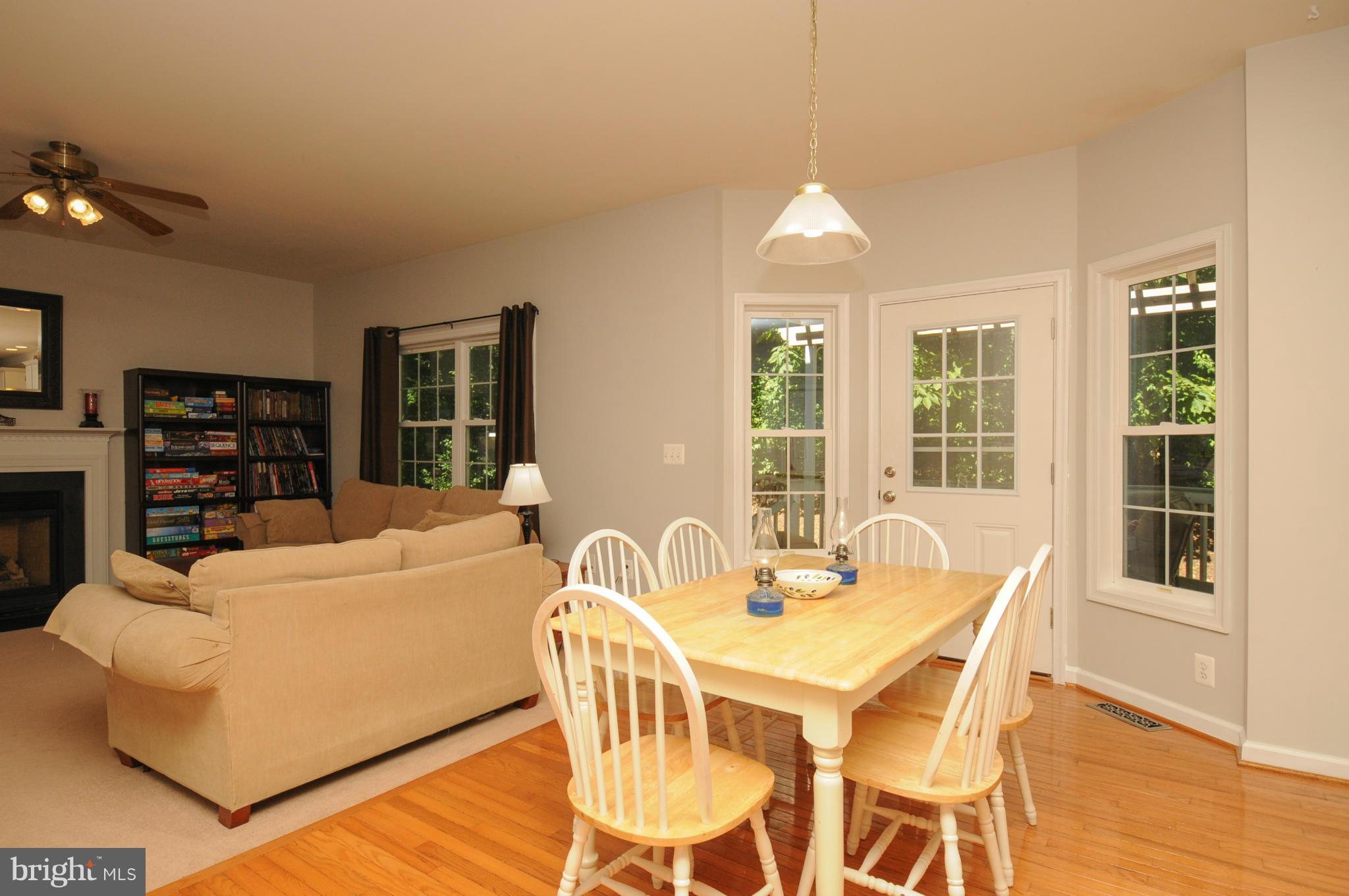 EMERALD OAKS - Residential