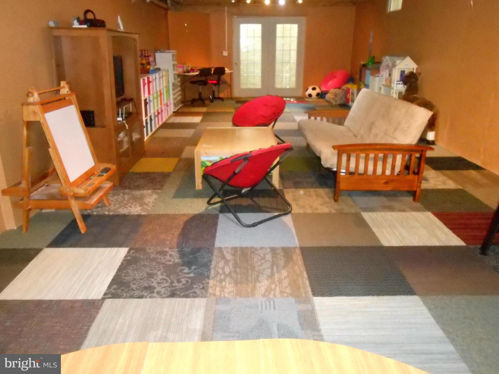 EMERALD OAKS - Residential