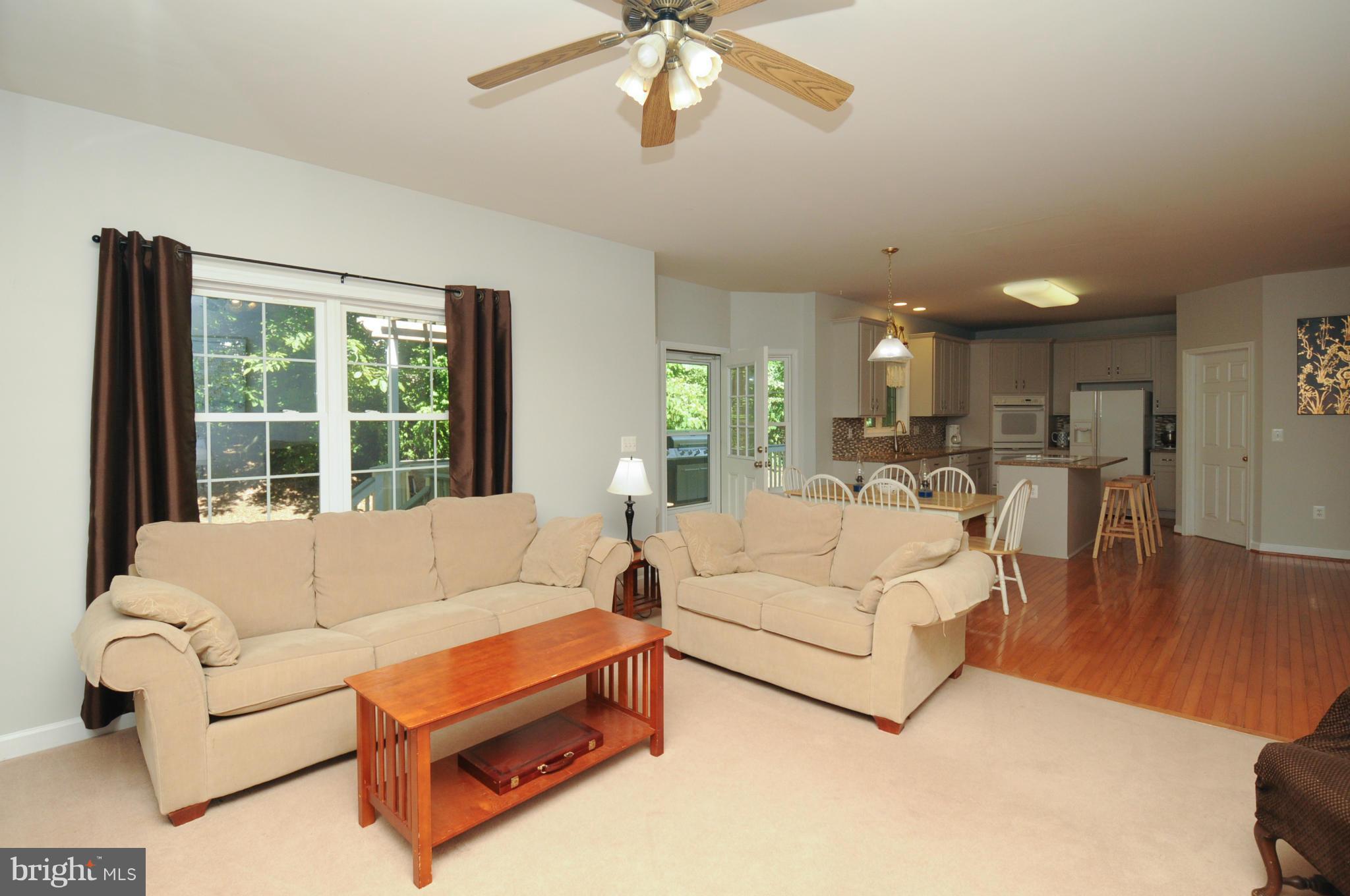 EMERALD OAKS - Residential