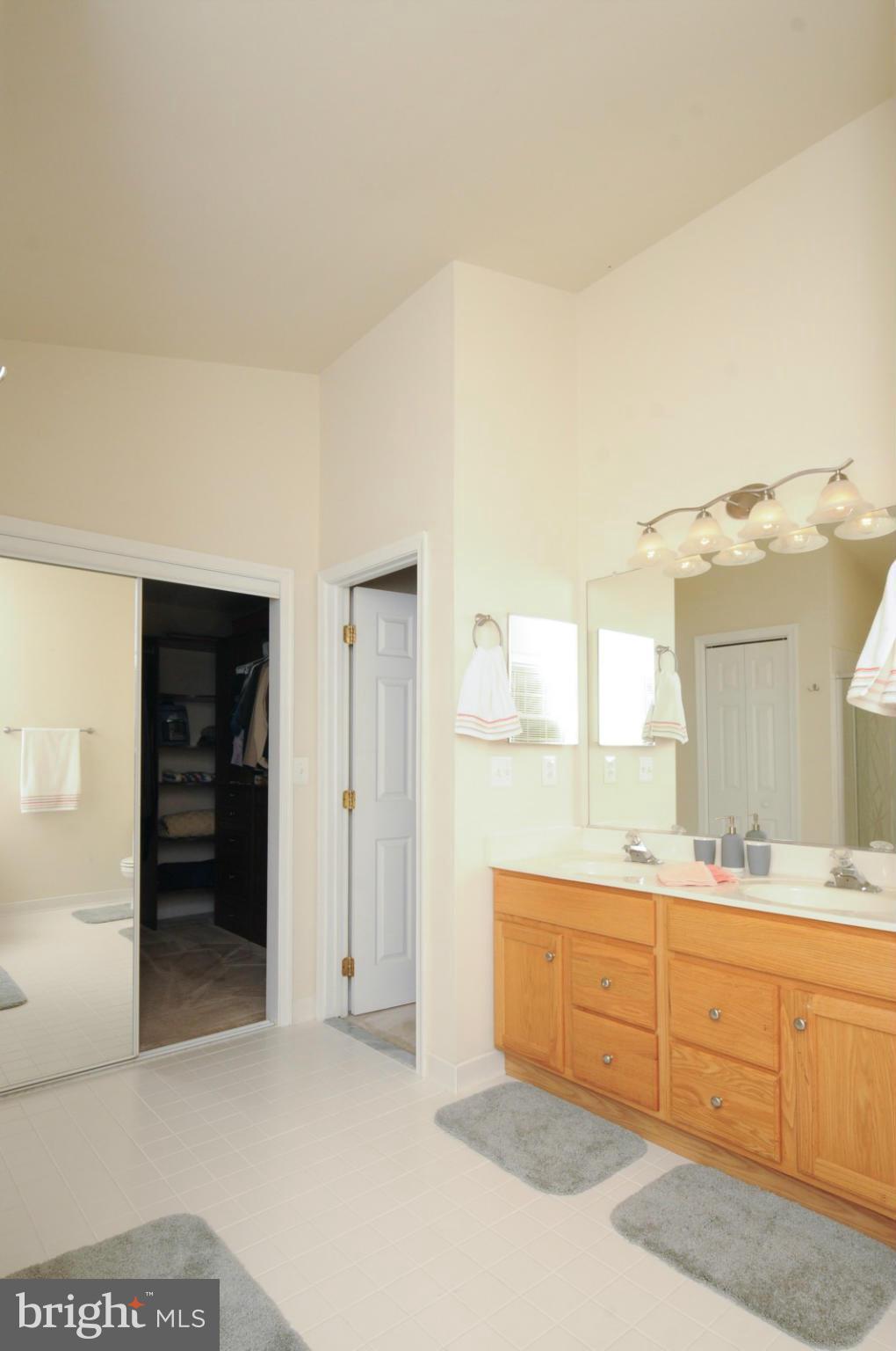 EMERALD OAKS - Residential