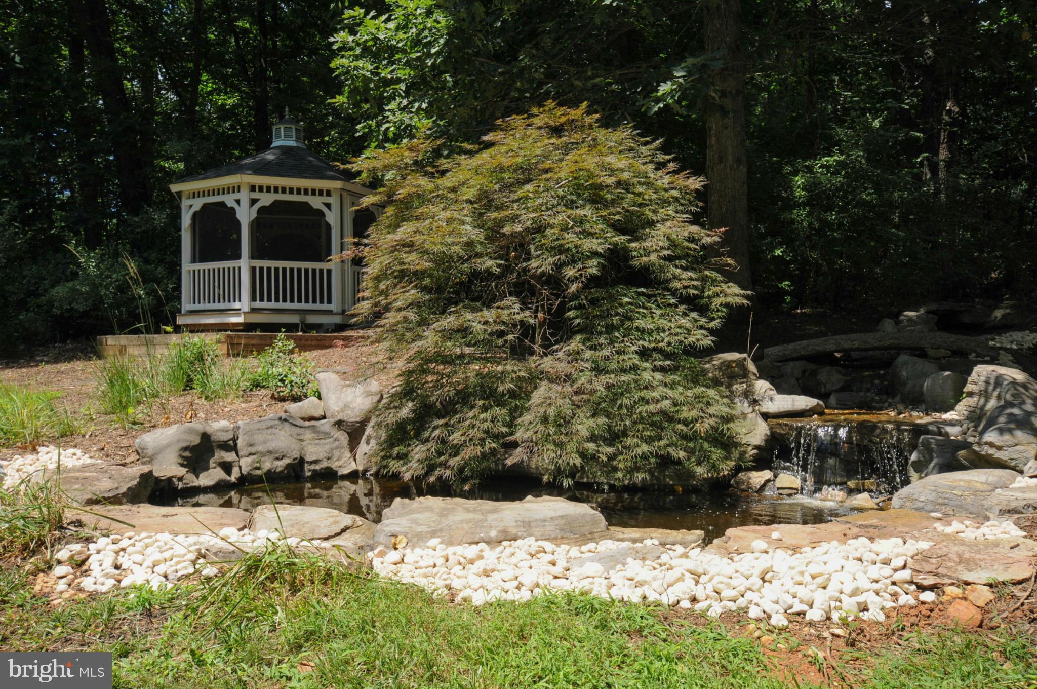 EMERALD OAKS - Residential