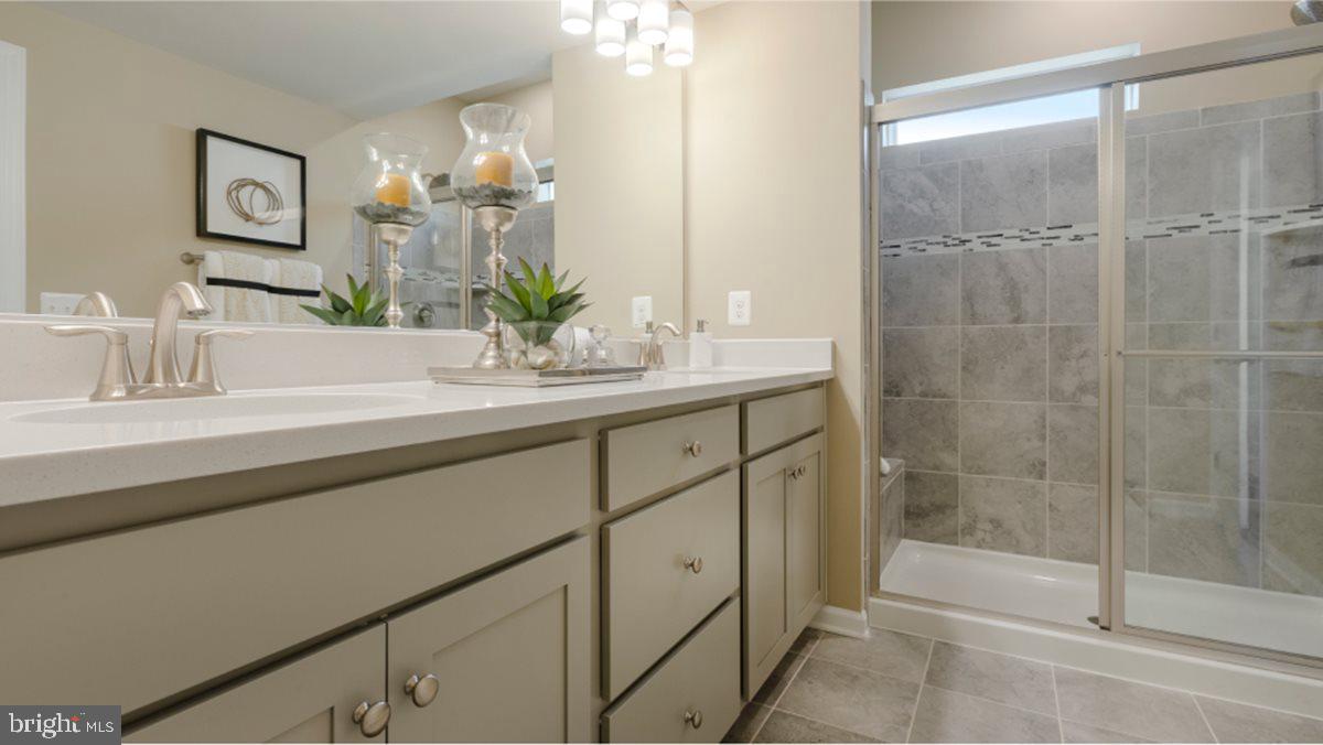 WESTSIDE AT SHADY GROVE METRO - Residential