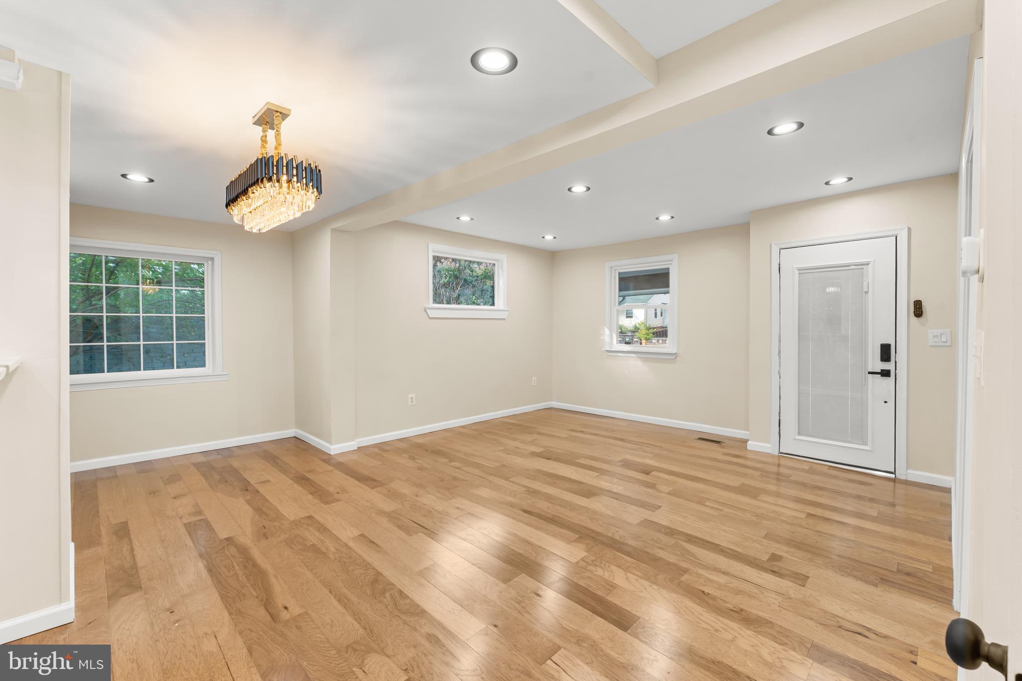 COTTAGE CITY - Residential