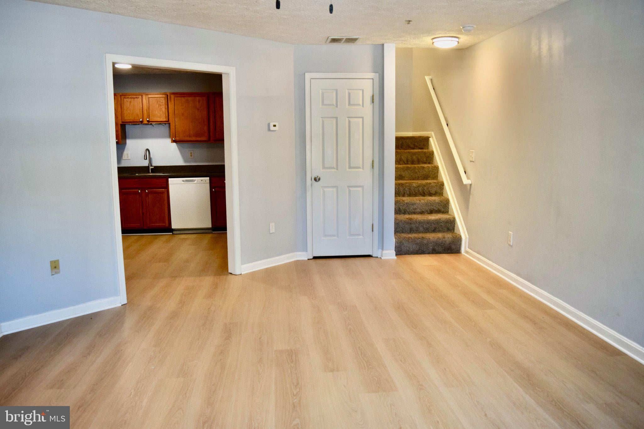40 IRONSTONE COURT B