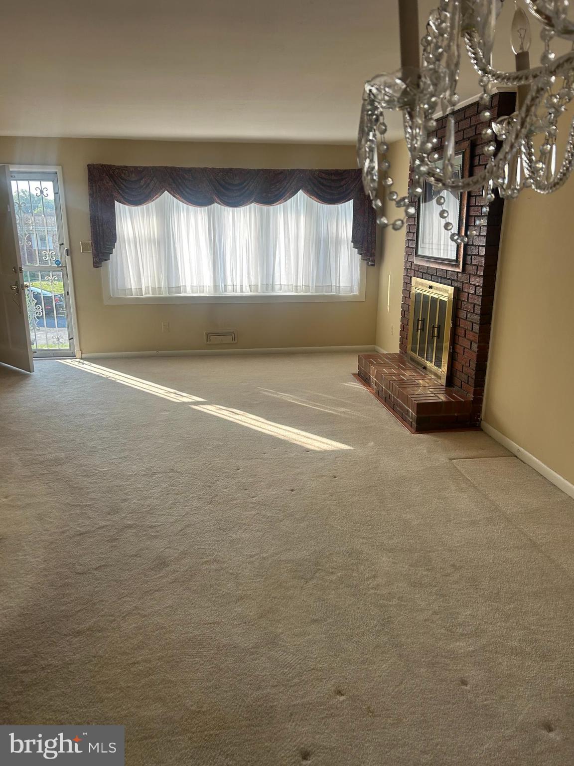 ROSEDALE - Residential